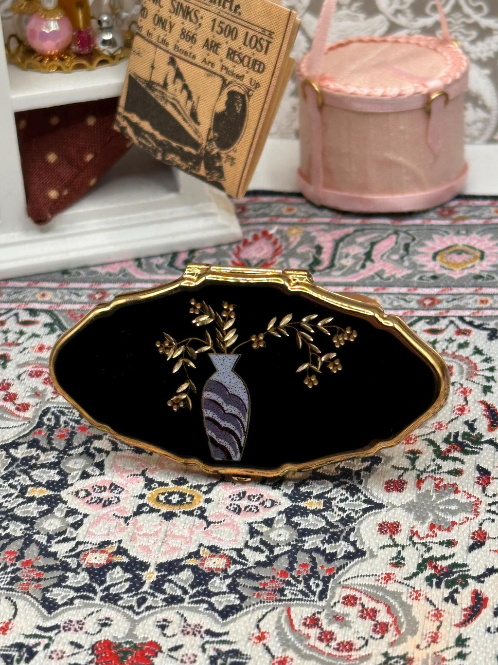 Vintage Stratton Lip View Compact Mirror Holder With Box Black Enamel Vase Design 1950s Powder Compact Accessory