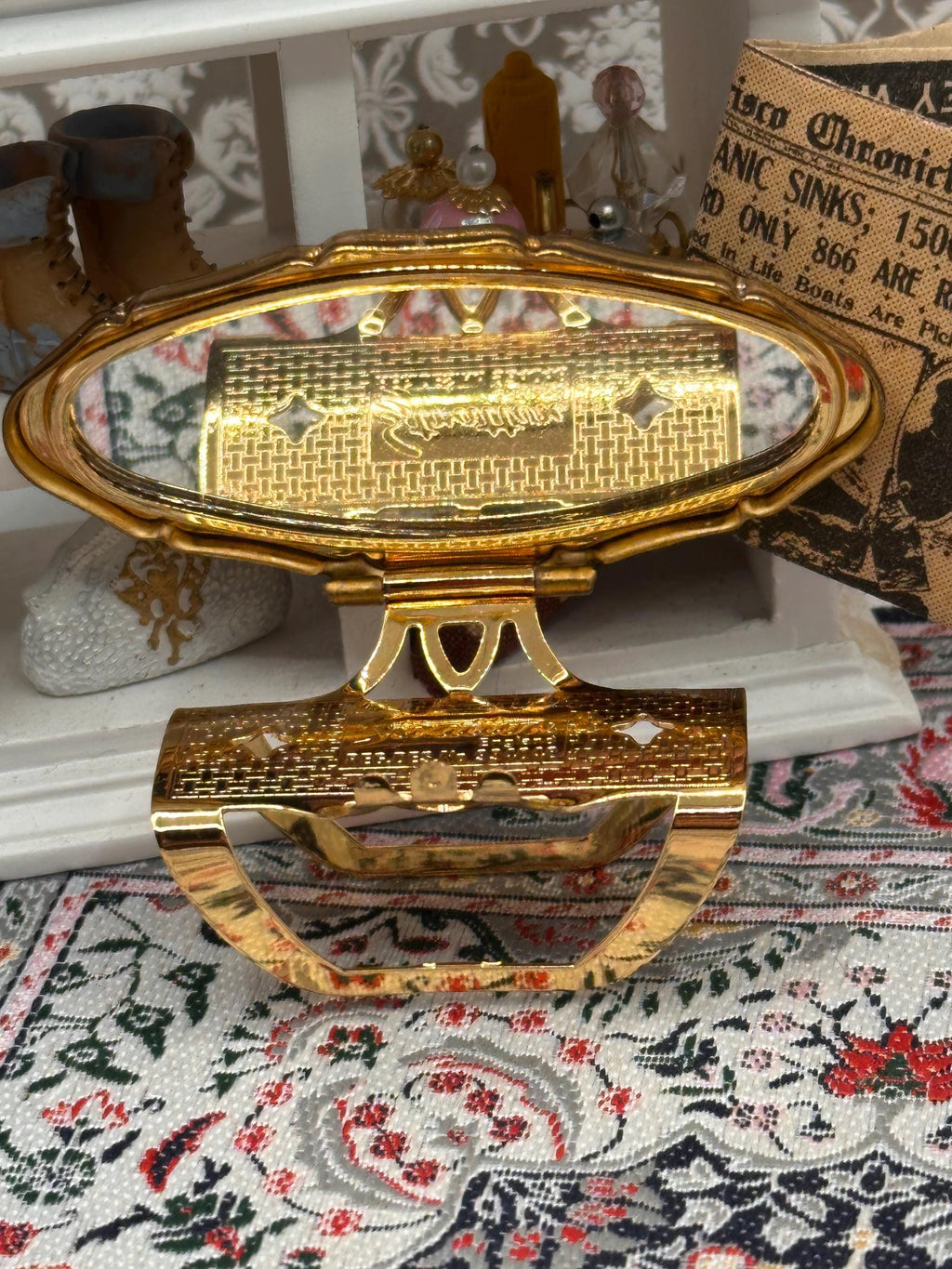 Vintage Stratton Lip View Compact Mirror Holder With Box Black Enamel Vase Design 1950s Powder Compact Accessory
