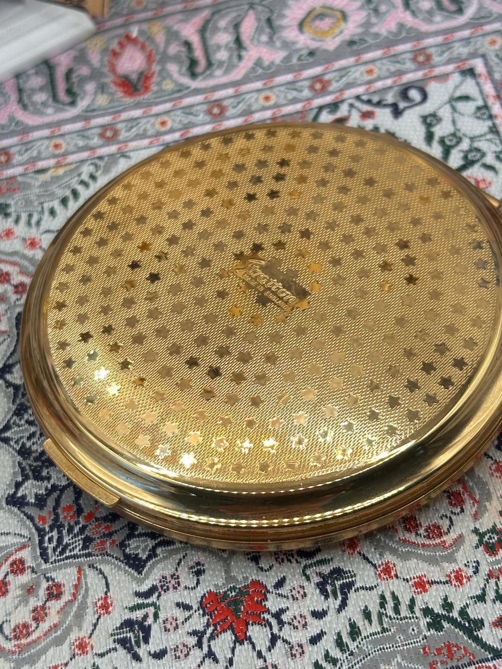 Vintage Stratton Powder Compact – Pink Rose Design – 8cm Compact Mirror – With Original Puff, Sifter & Pouch – Made in England