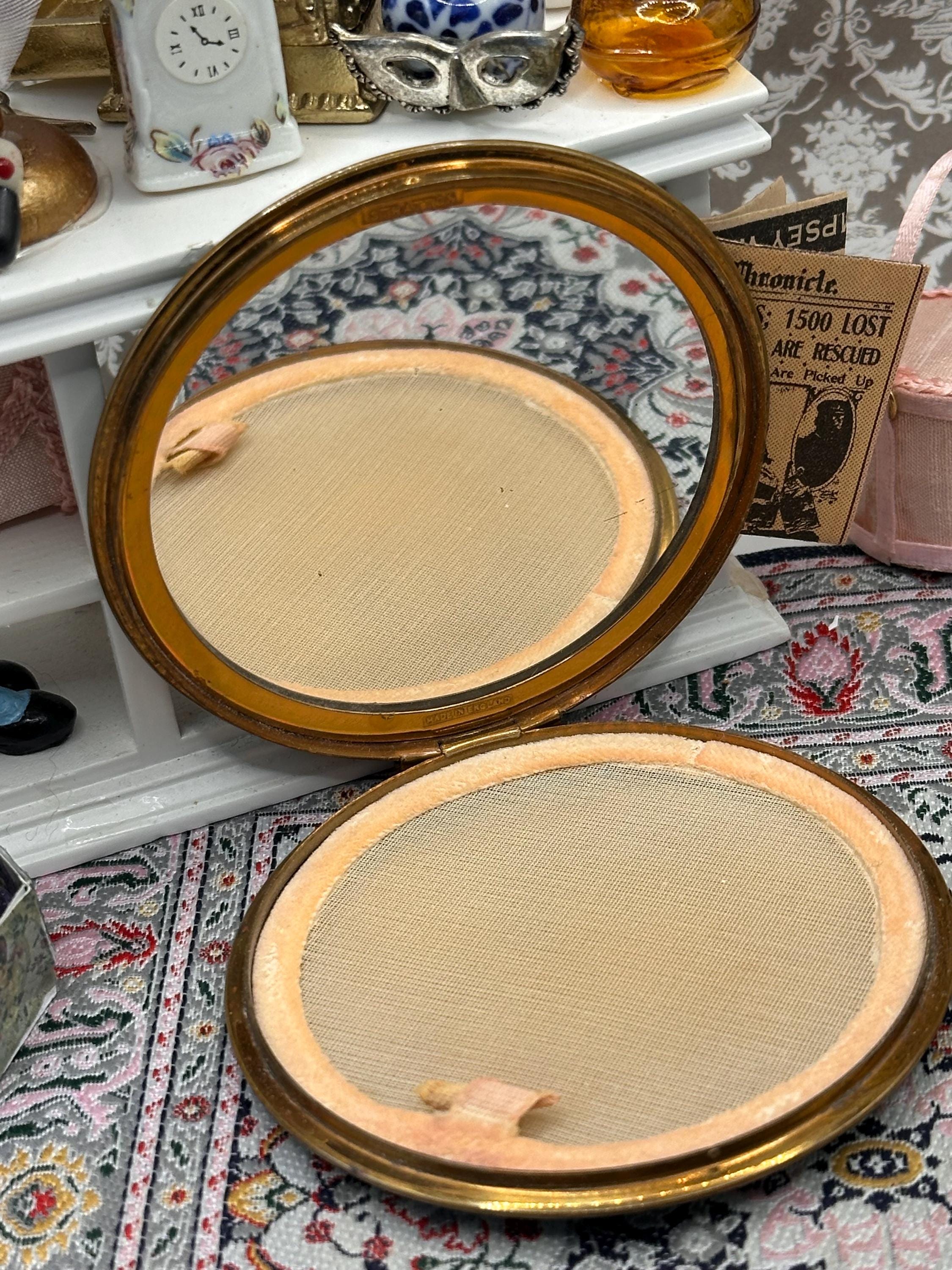 Vintage Stratton Powder Compact Mint Green Enamel Floral Design | 1950s 1960s British Powder Compact | Vanity Compact with Mirror & Original