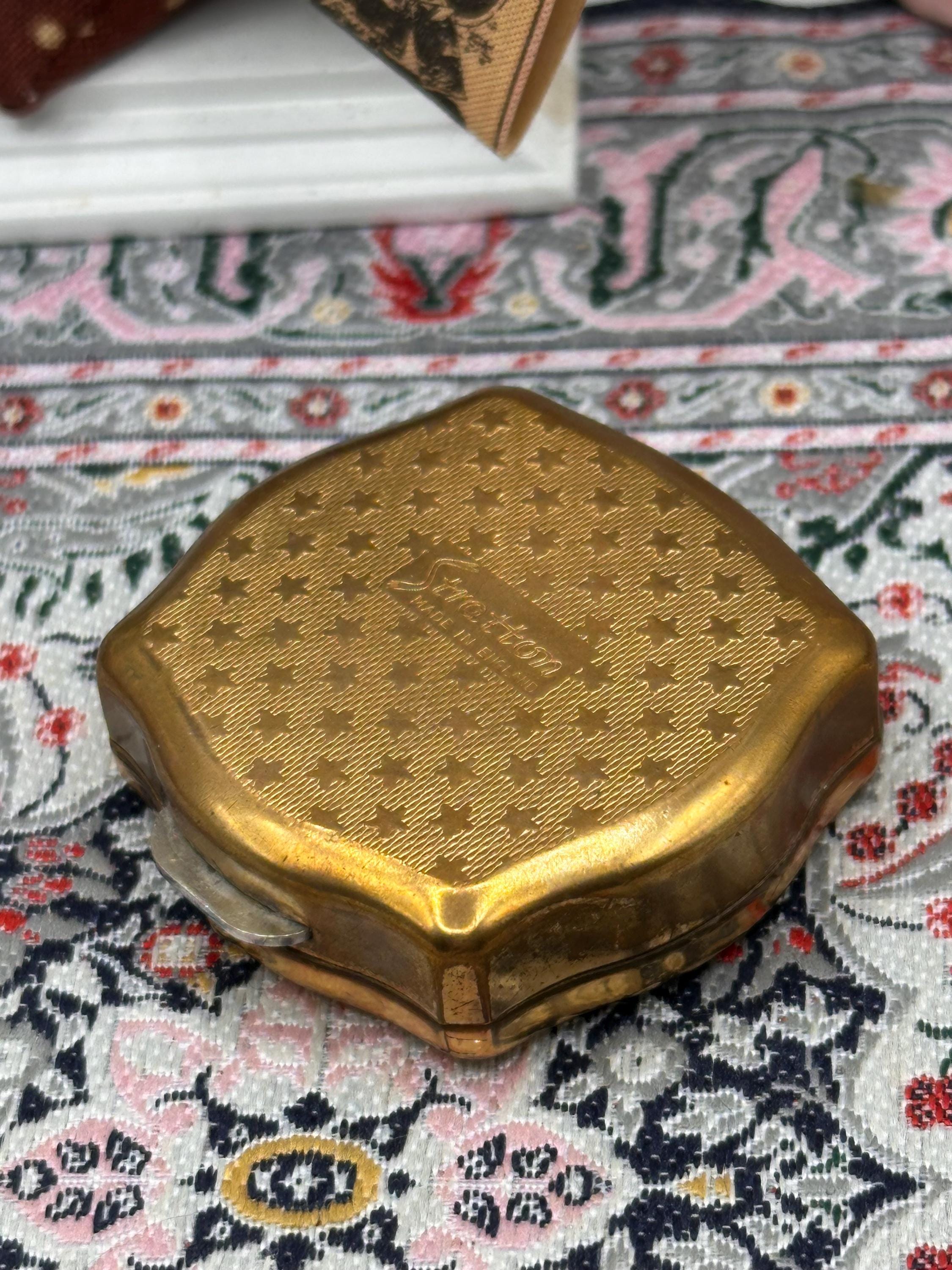 Vintage Stratton Pill Box Goldfinch Bird Design Trinket Box Vintage Vanity Box Made in England