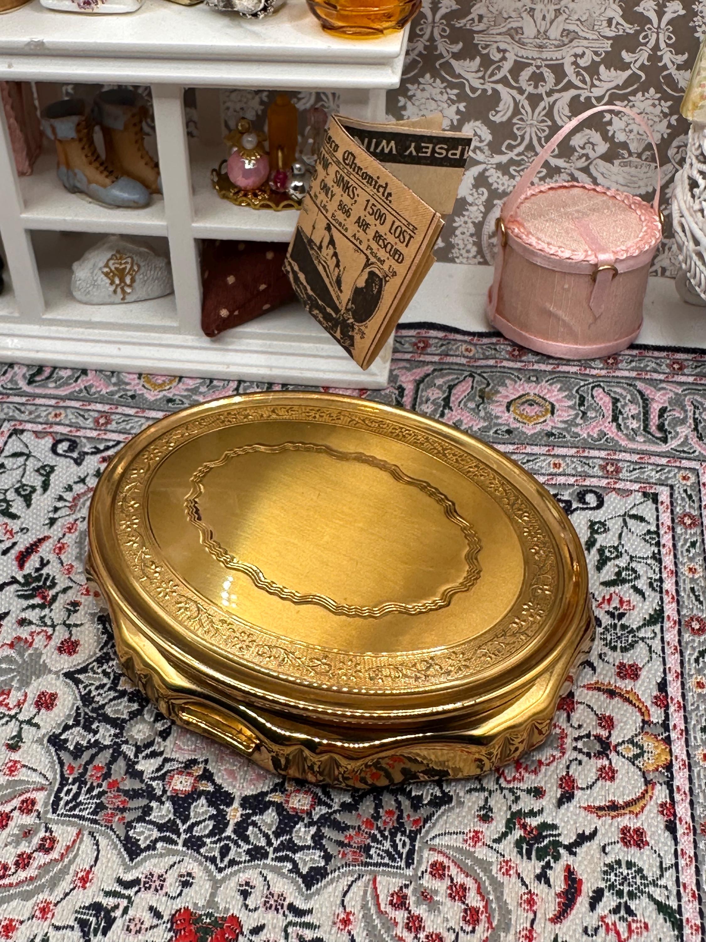Vintage Kigu Musical Powder Compact with Original Puff & Sifter – Working Music Box Compact – 8cm x 6.5cm