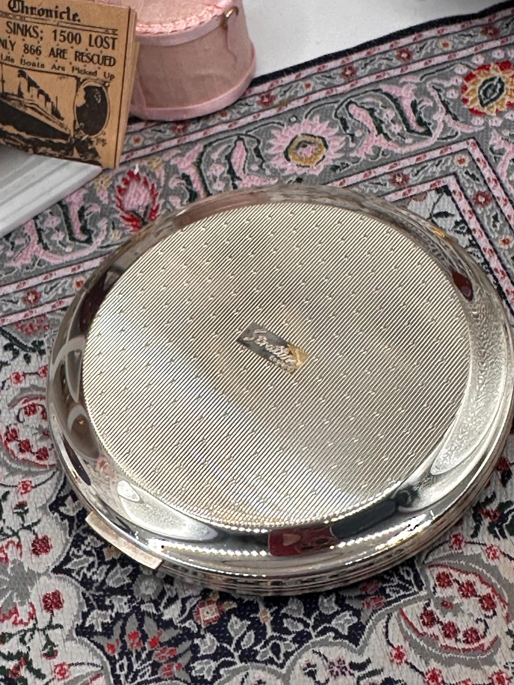 Vintage Stratton Silver Plated Powder Compact with Original Box & Pouch, Convertible Powder Compact, Engine Turned Gold Swirl Design