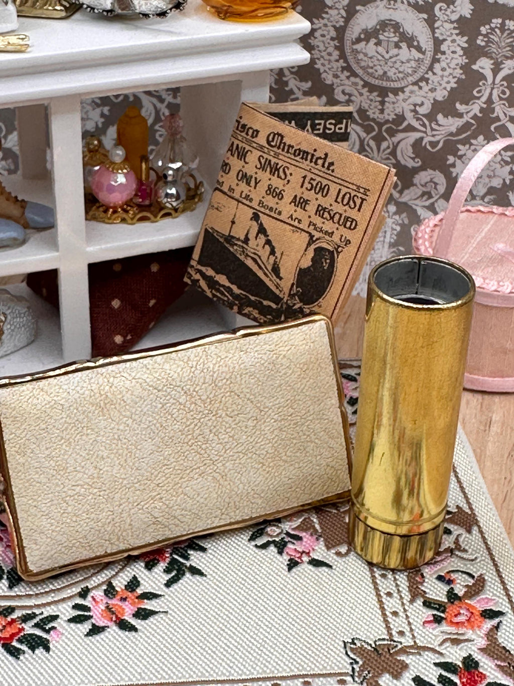Vintage Stratton Lipview & Matching Lipstick Holder in Original Presentation Box – Late 1960s Vanity Set – Registered Design 934048