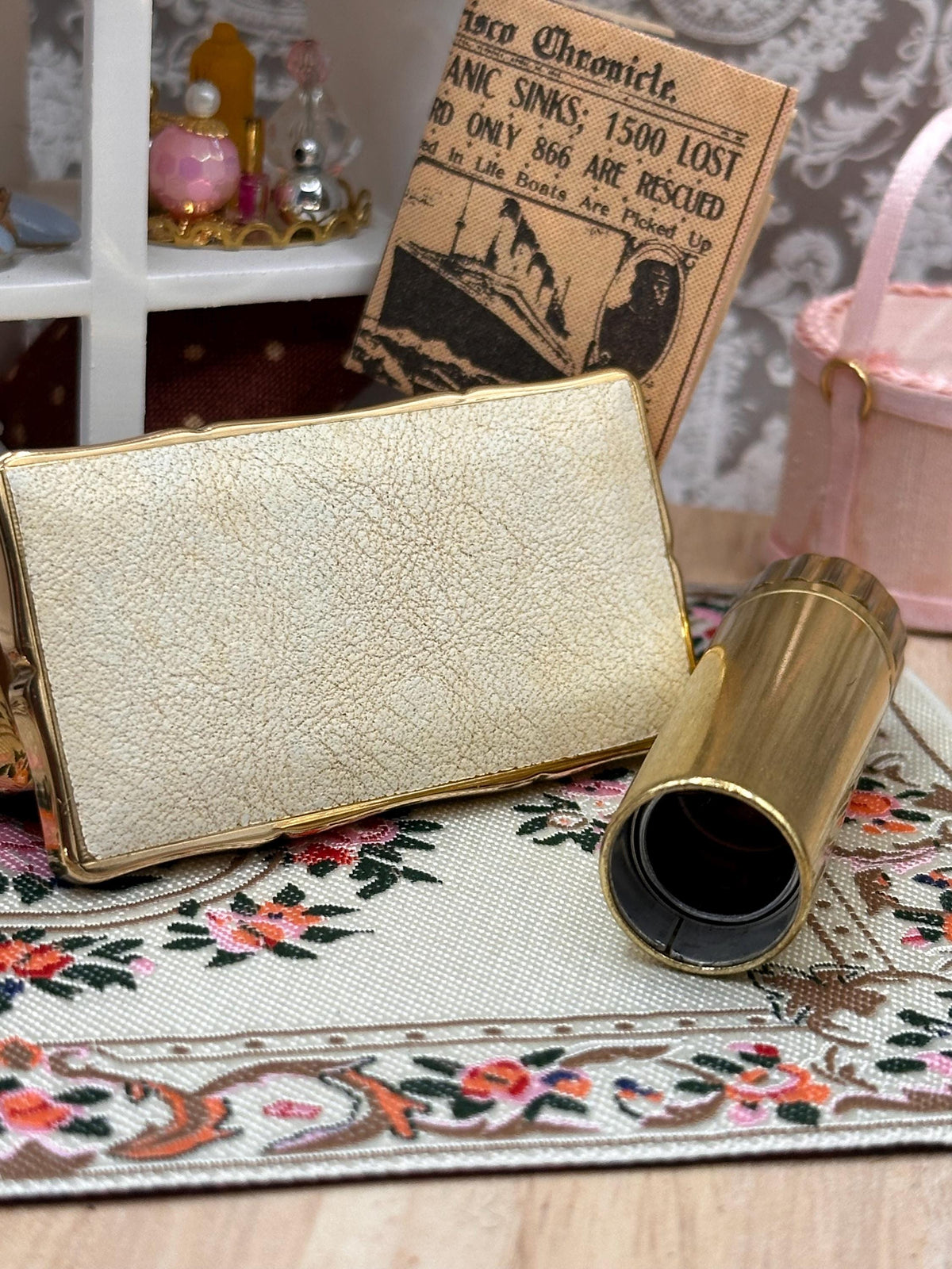 Vintage Stratton Lipview & Matching Lipstick Holder in Original Presentation Box – Late 1960s Vanity Set – Registered Design 934048