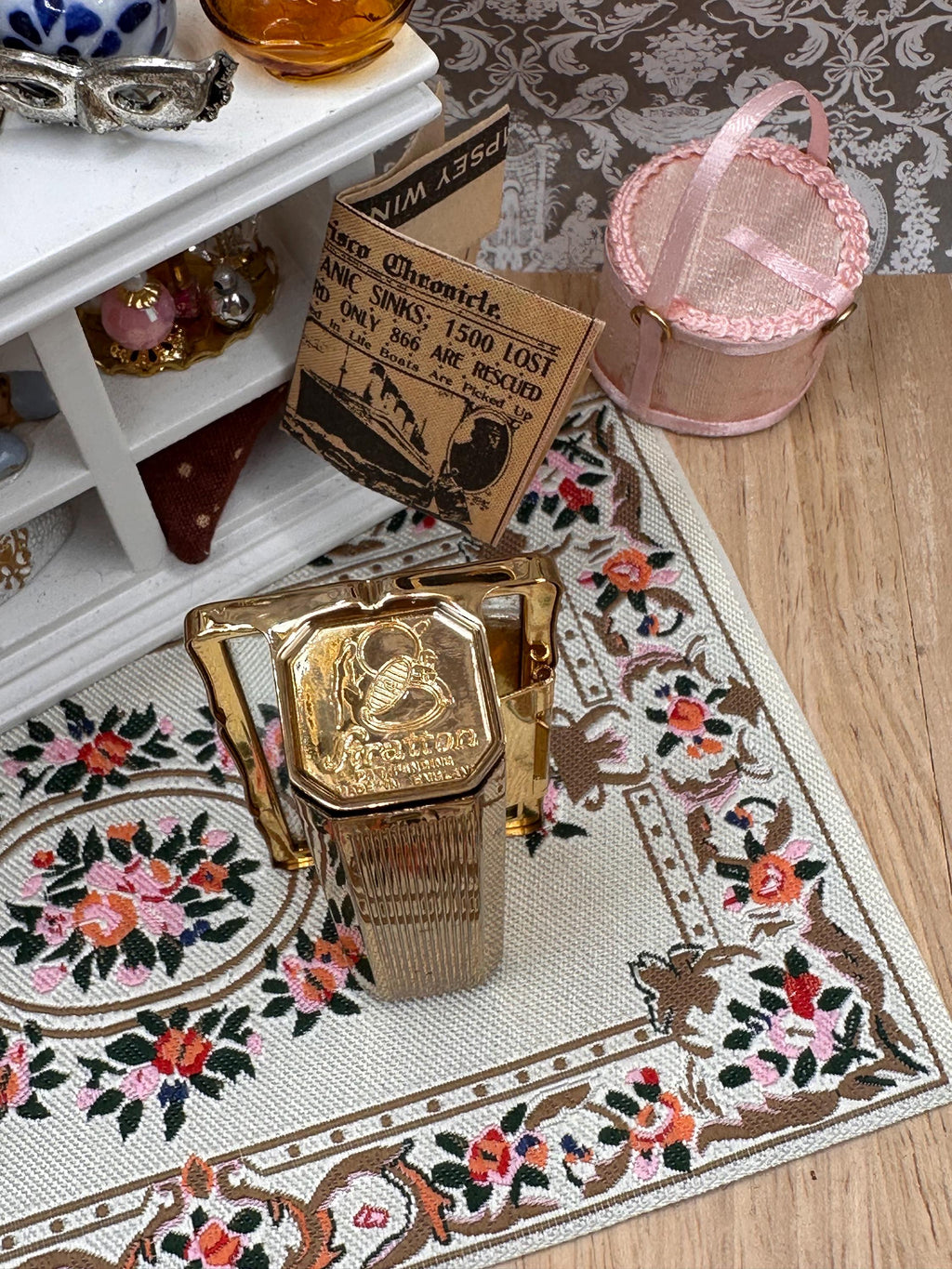 Vintage Stratton Lipview & Matching Lipstick Holder in Original Presentation Box – Late 1960s Vanity Set – Registered Design 934048