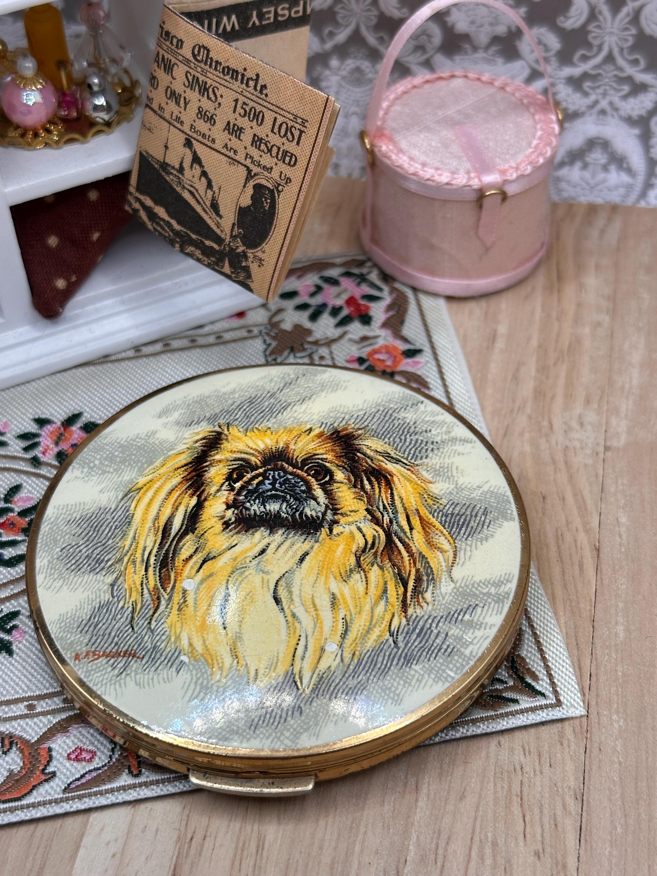 Vintage Stratton Pekingese Powder Compact England 7cm Enamel Dog Compact With Original Puff & Sifter