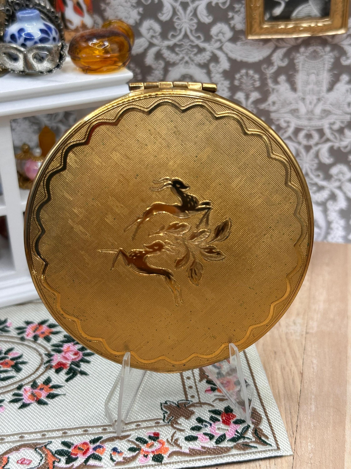 Vintage Kigu Dancing Deer Powder Compact With Original Puff, Tag & Presentation Box 7.5cm