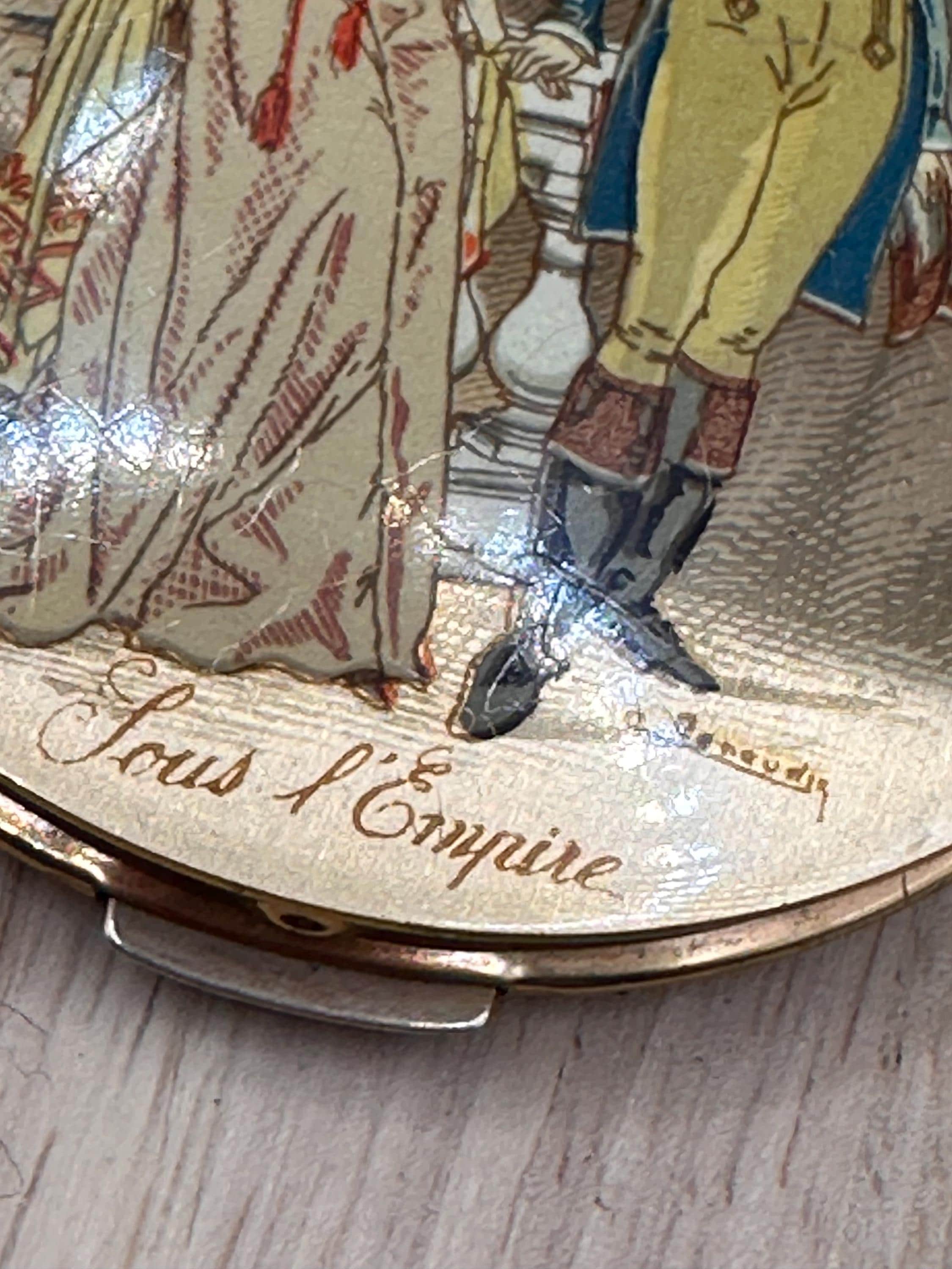 Vintage Stratton ‘Sous l’Empire’ Powder Compact by Édouard Renaudin 7.5cm with Pouch