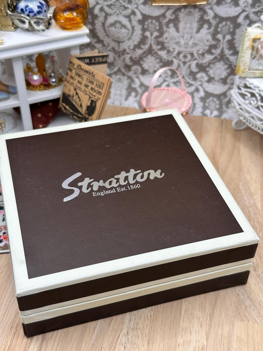 Vintage Boxed Stratton Heritage Collection Zebra Enamel Compact Mirror with Original Pouch 7cm Made in England