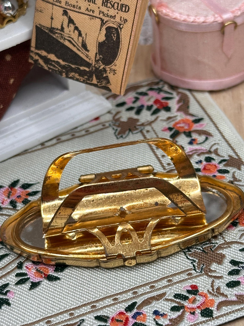 Vintage Stratton Lipview Mirror Blue Enamel Starburst Design Gold Tone Made in England