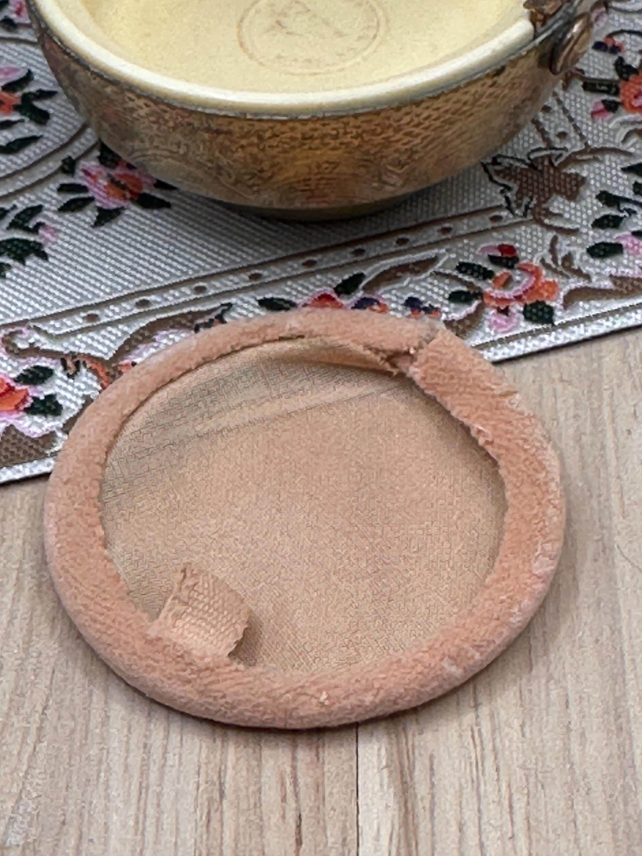 Vintage Kigu Bouquet Powder Compact 5.5cm Floral Lucite Compact Mirror Vanity Compact England