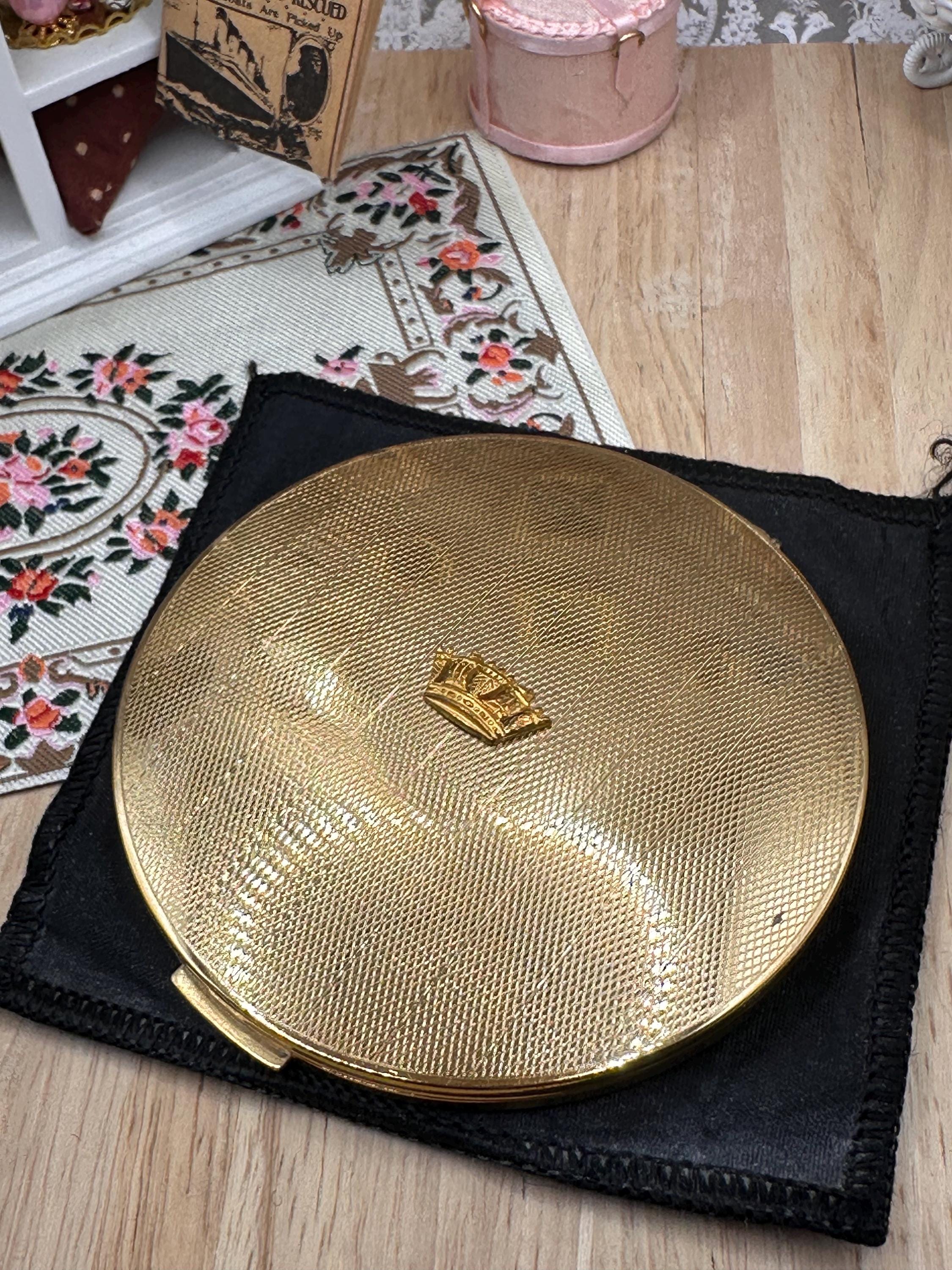 Vintage Stratton Royal Navy Sweetheart Powder Compact Boxed 1961 Provenance Lt Commander James A P Coats RN