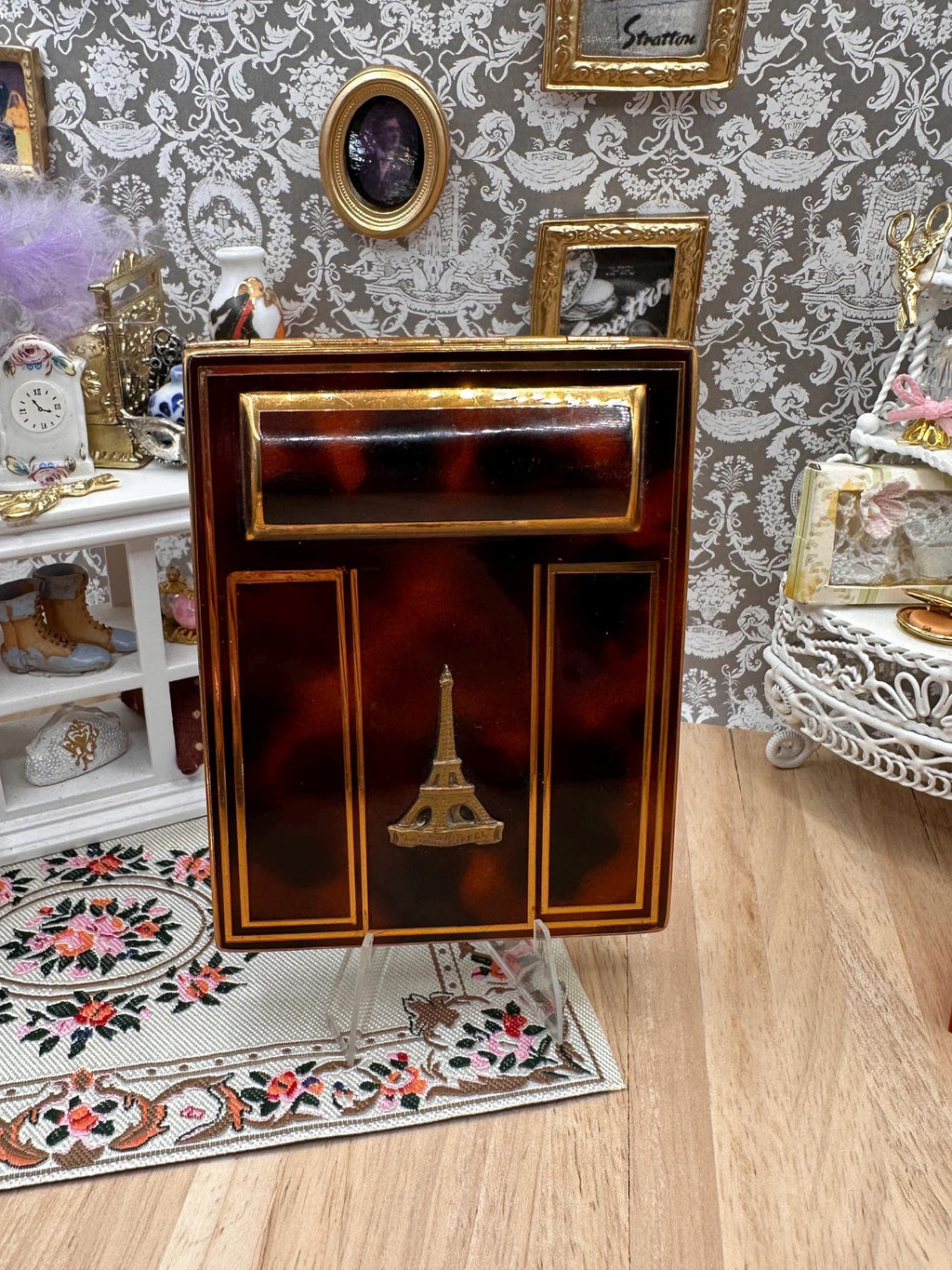 Vintage Art Deco Paris Eiffel Tower Souvenir Powder Compact Faux Tortoiseshell Vanity Compact c1930s 1940s