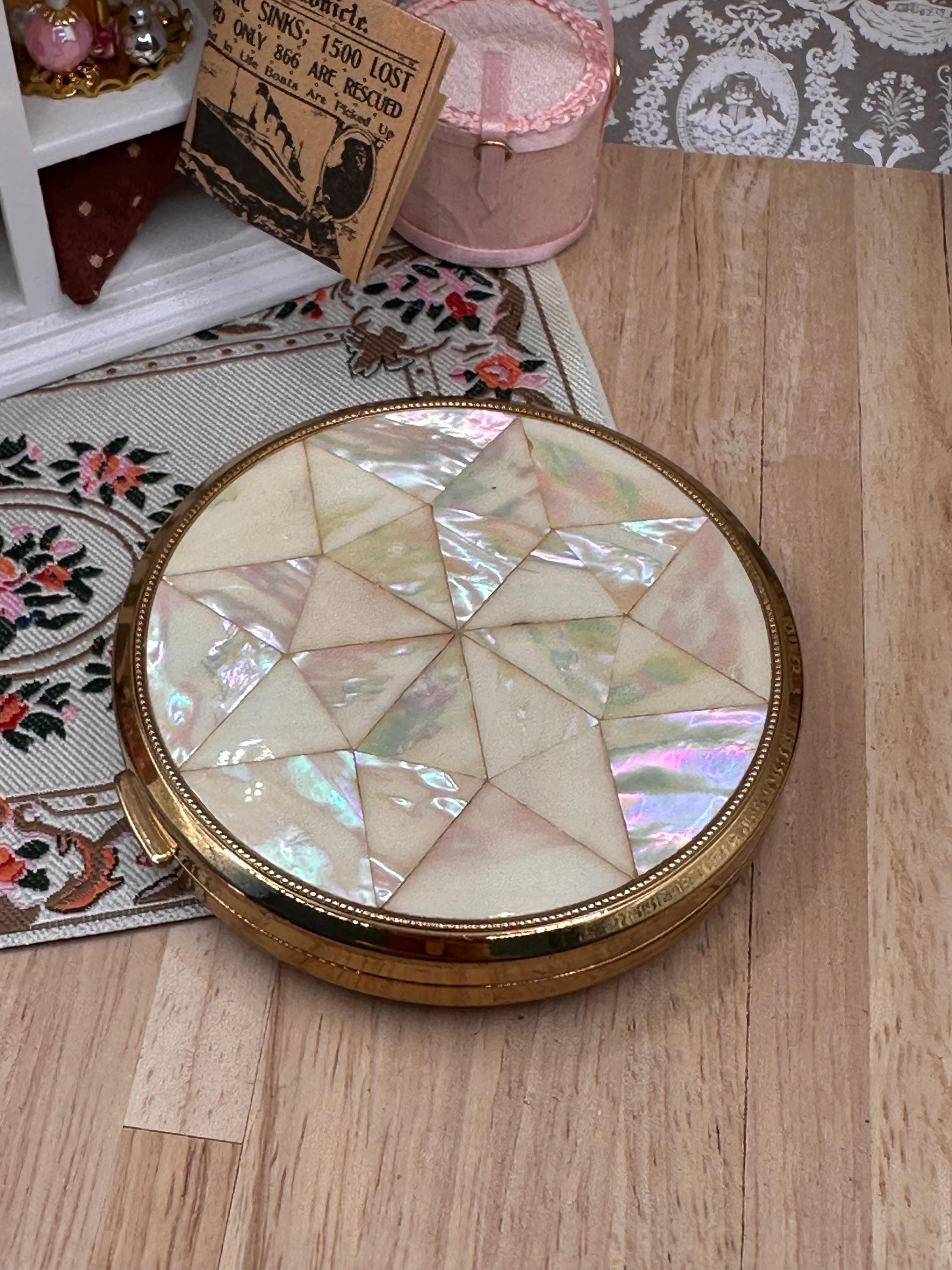Vintage Melissa Mother of Pearl Powder Compact Iridescent Mosaic Inlay 7.5cm with Original Puff and Sifter