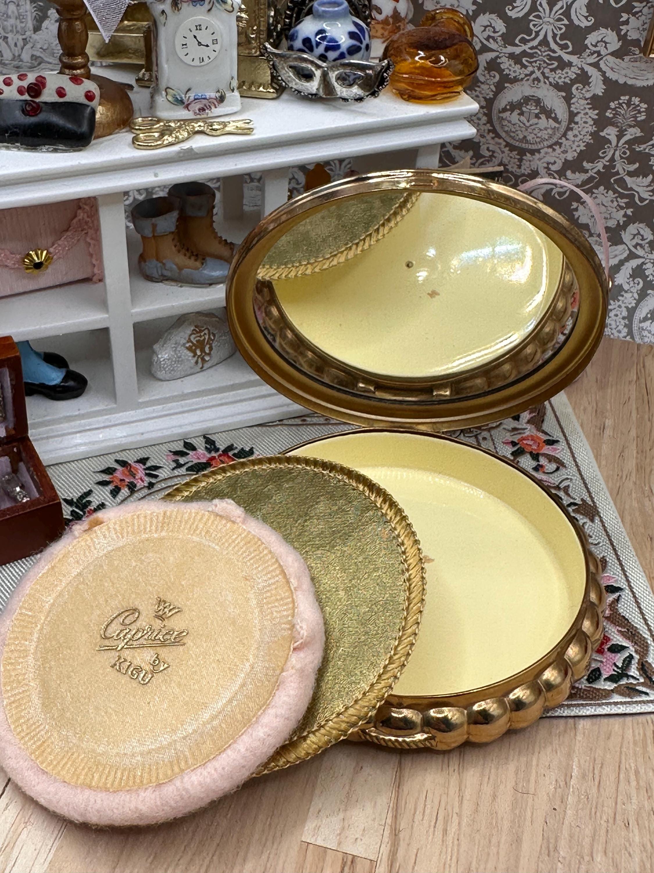 Vintage Kigu Caprice Powder Compact Blue Cornflowers Gold Tone Compact Mirror 7.5cm Made in England