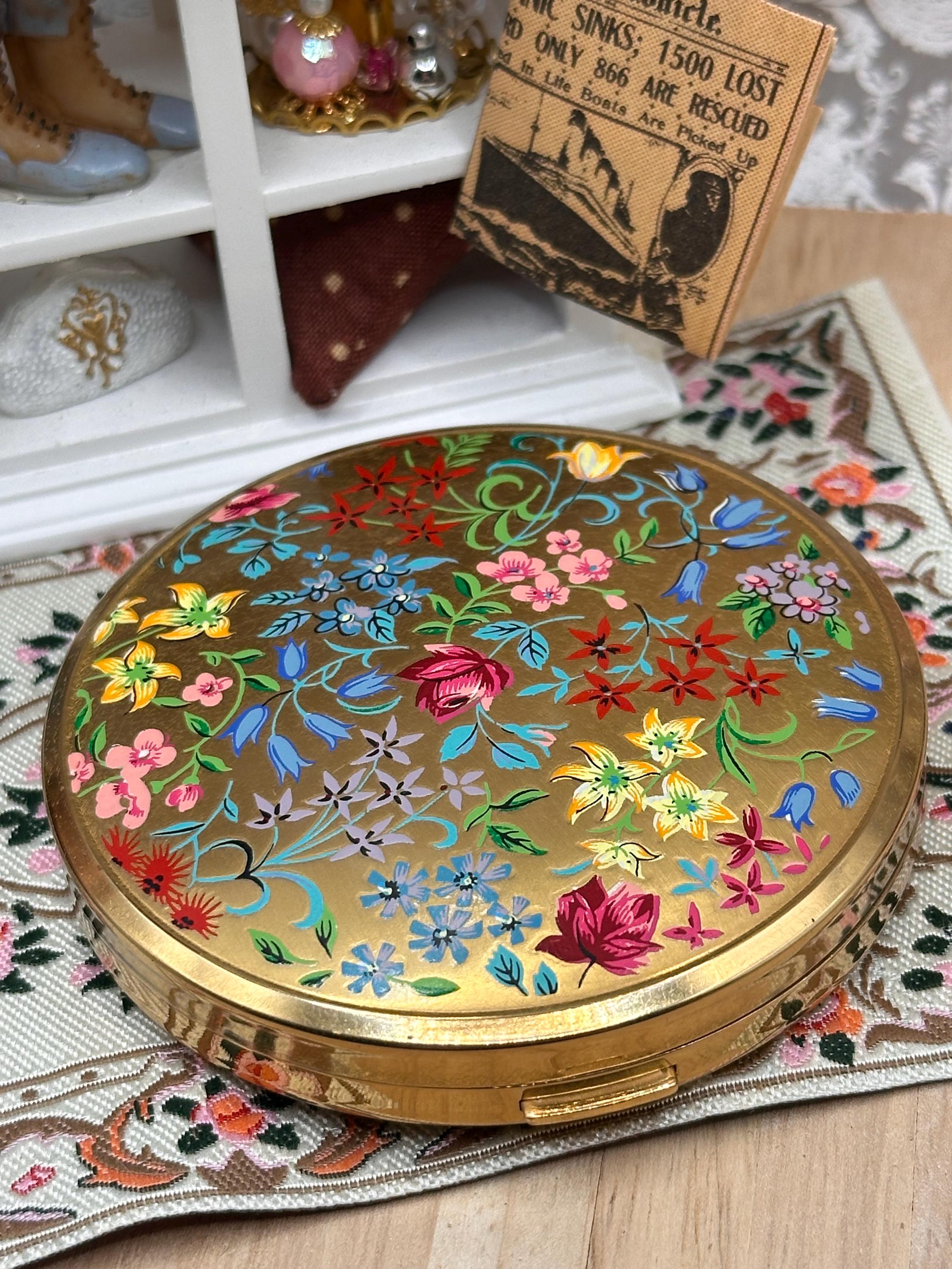 Vintage Floral Powder Compact Gold Tone Mirror Compact 7.5cm
