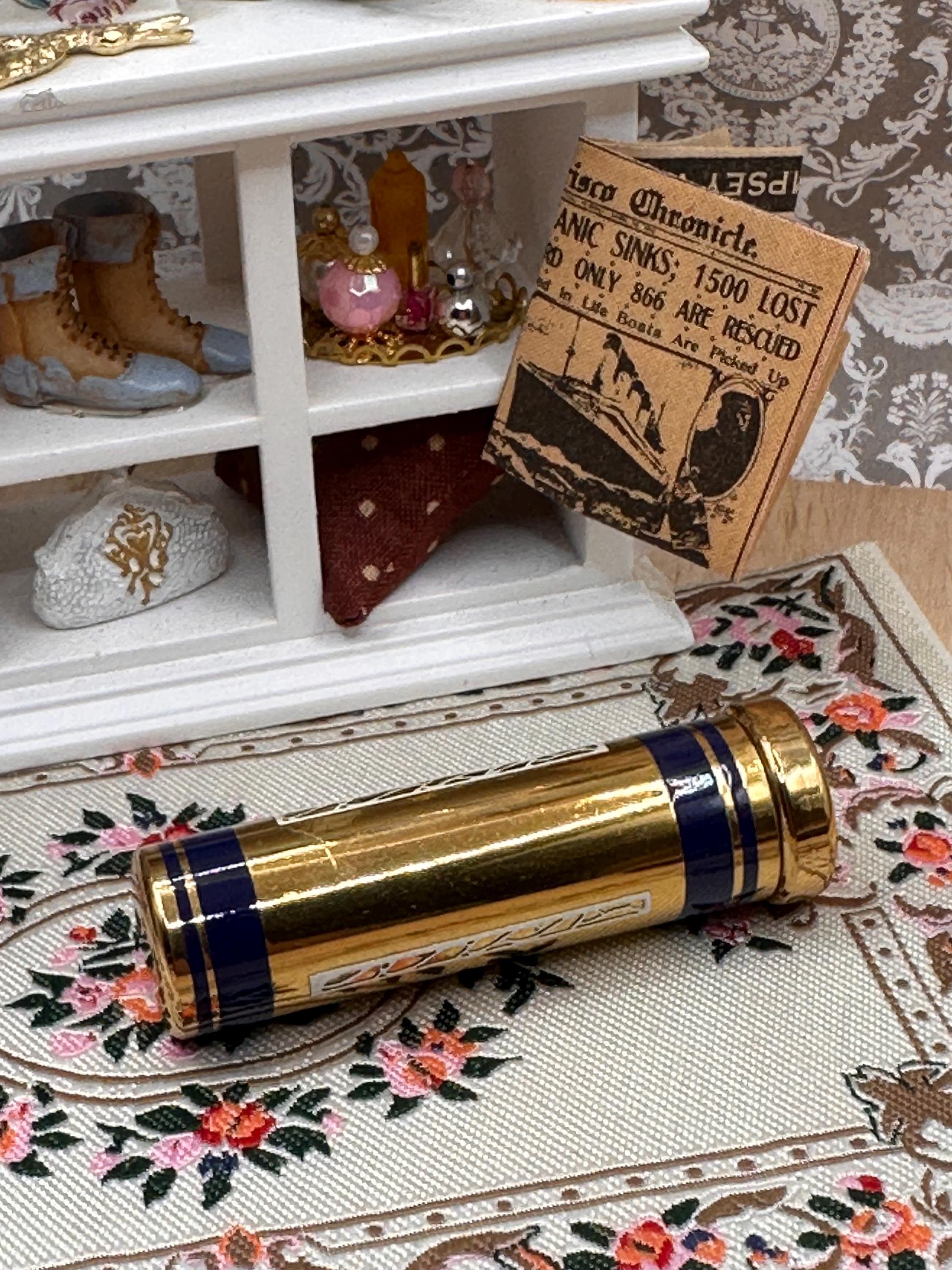 Vintage Stratton No.2 Blue Enamel Lipstick Holder with Original Pouch & Card Unused 6cm