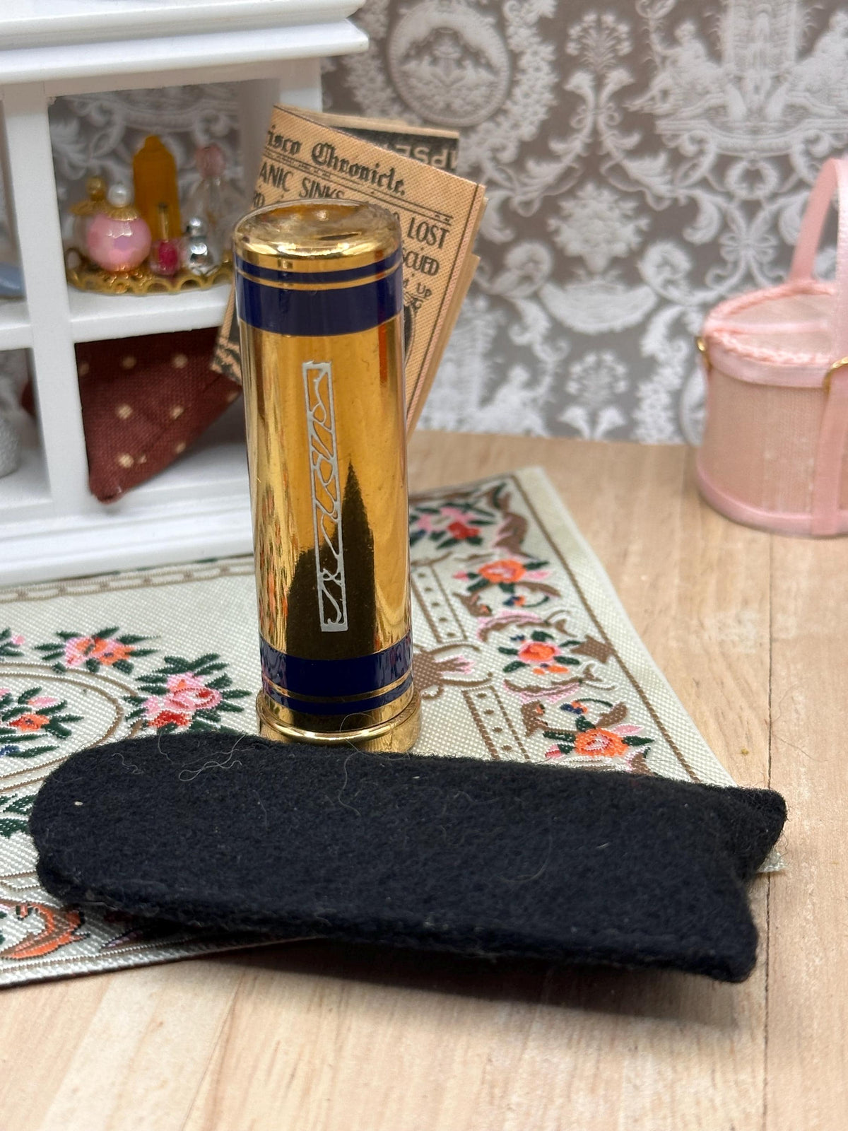 Vintage Stratton No.2 Blue Enamel Lipstick Holder with Original Pouch & Card Unused 6cm