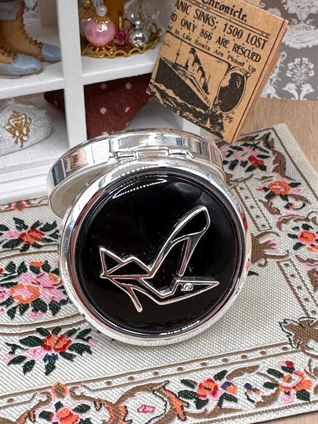 Rare Lulu Guinness for Stratton Black Enamel High Heel Shoe Pill Box | Collectible British Designer Vanity Accessory