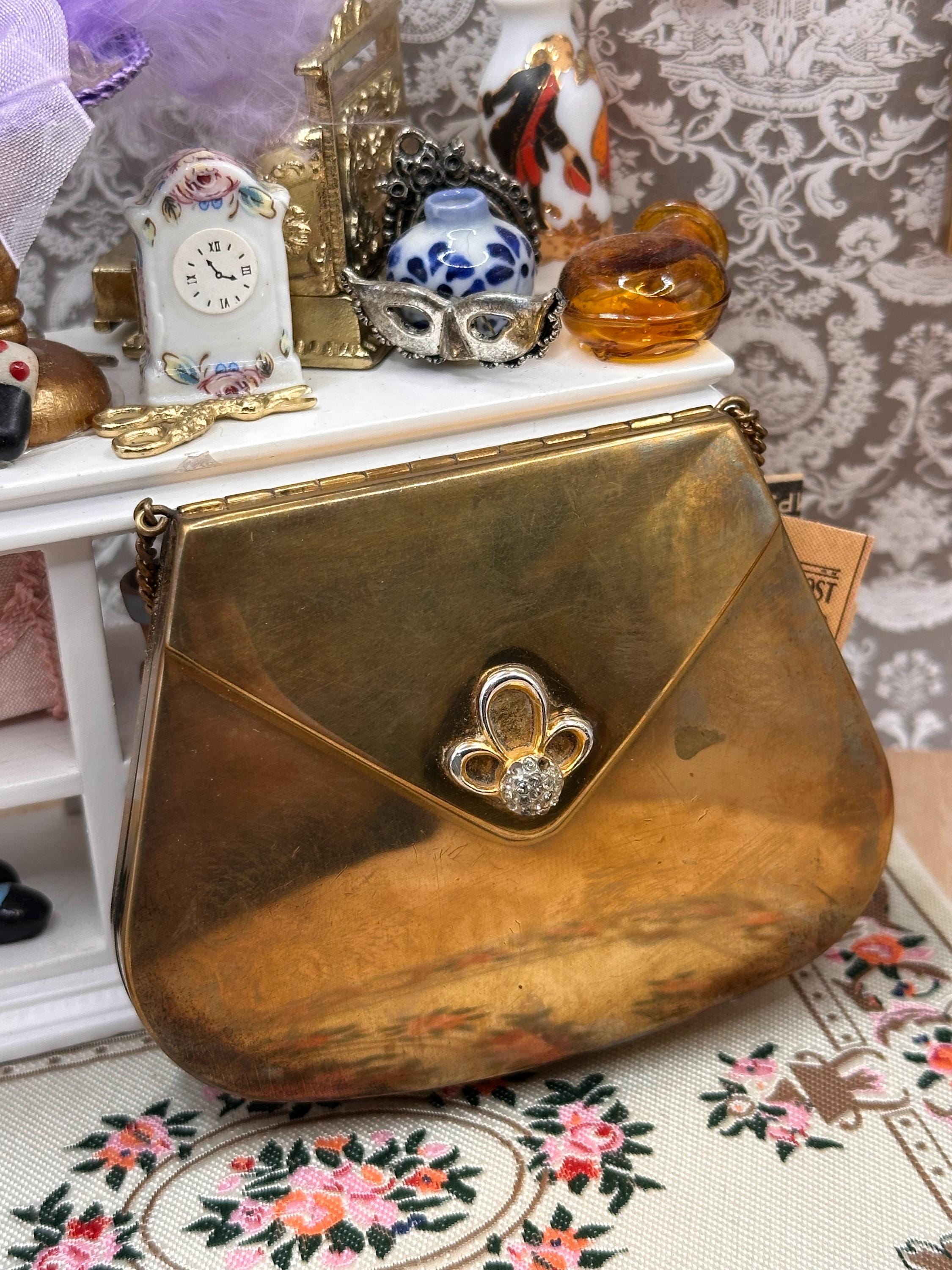 Vintage Volupté Lucky Purse Compact c.1948–1950, Rhinestone Clasp, Original Chain, Puff & Sifter, Rare USA Powder Compact