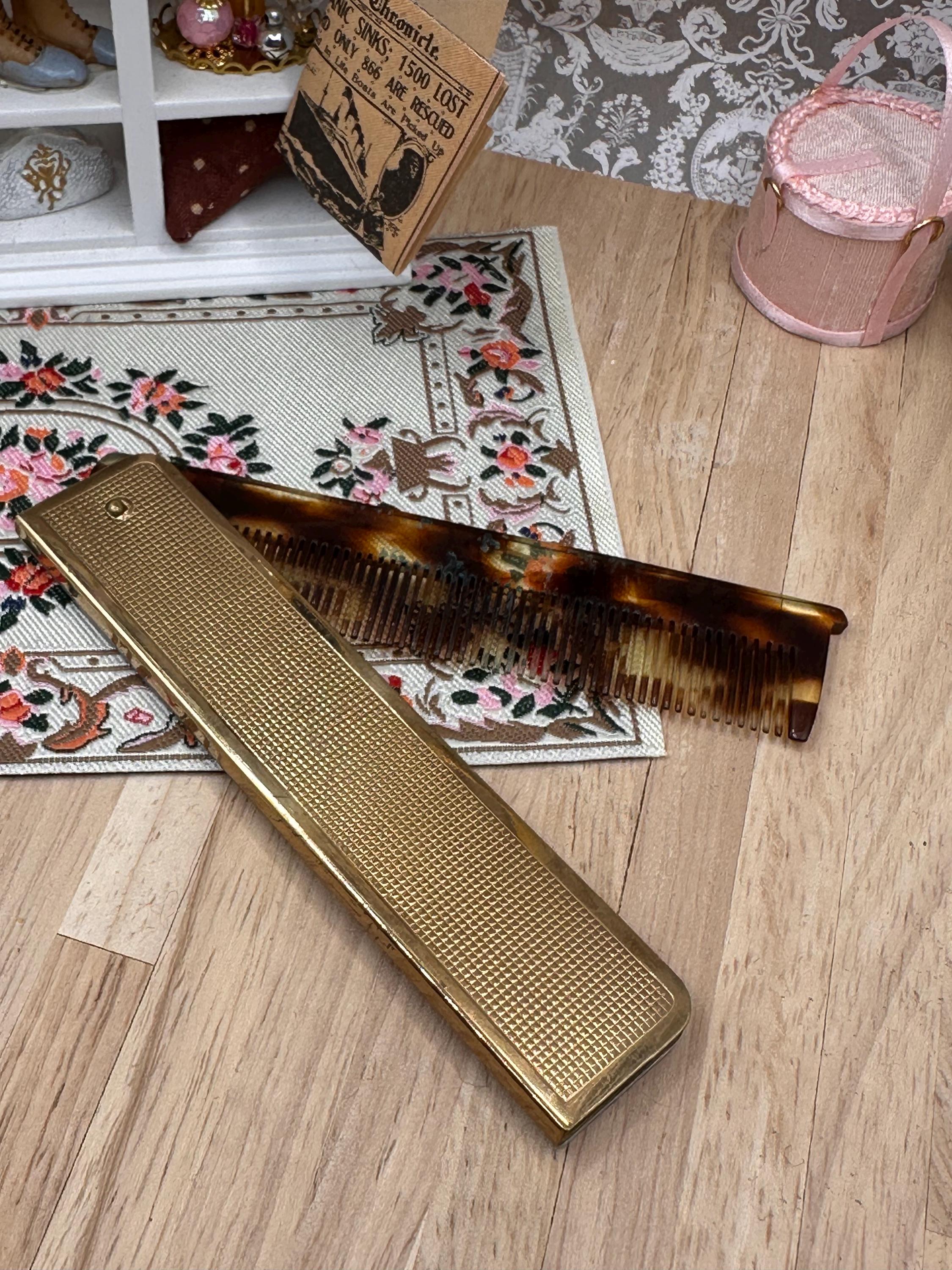 Vintage Mother of Pearl Comb in Gold Tone Case 10.5cm Vanity Dressing Table Travel Comb Mid Century
