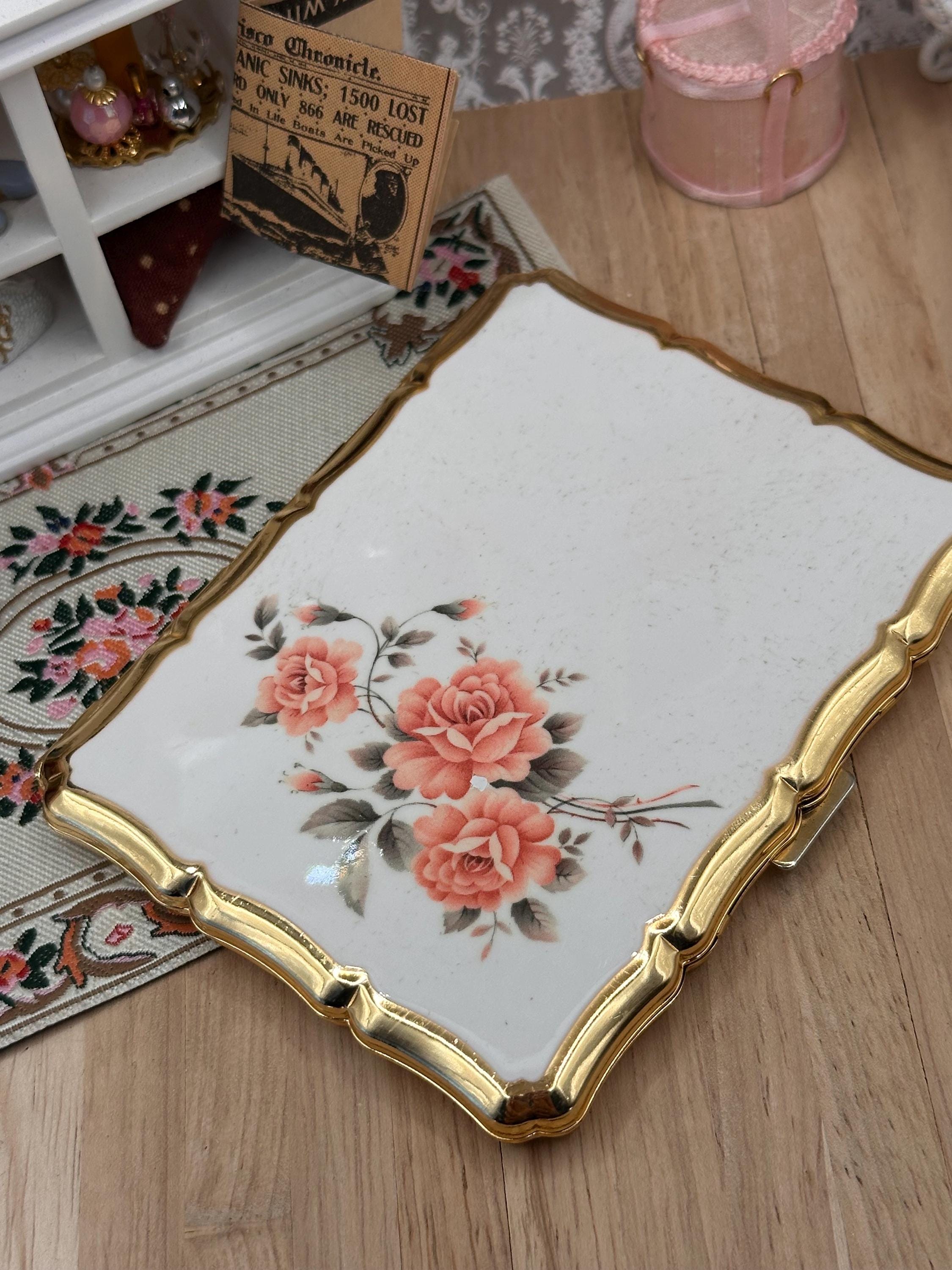 Vintage Stratton Large Enamel Floral Cigarette Case White Roses Gold Tone Vanity Case 11cm