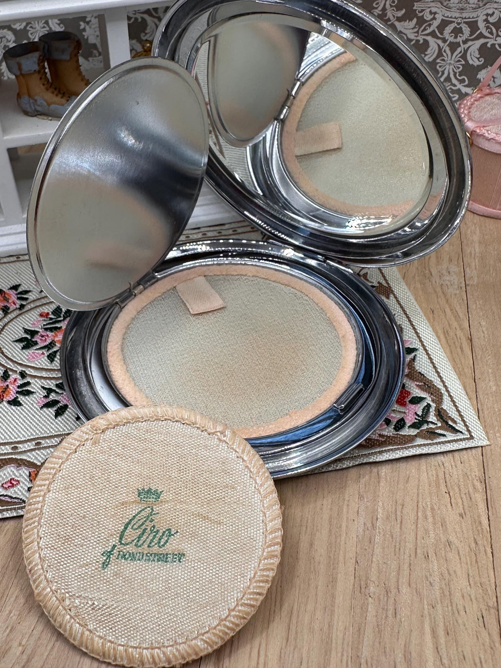 Vintage Ciro Rhinestone Initial J Powder Compact 8cm Silver Tone Engine Turned Art Deco Mirror
