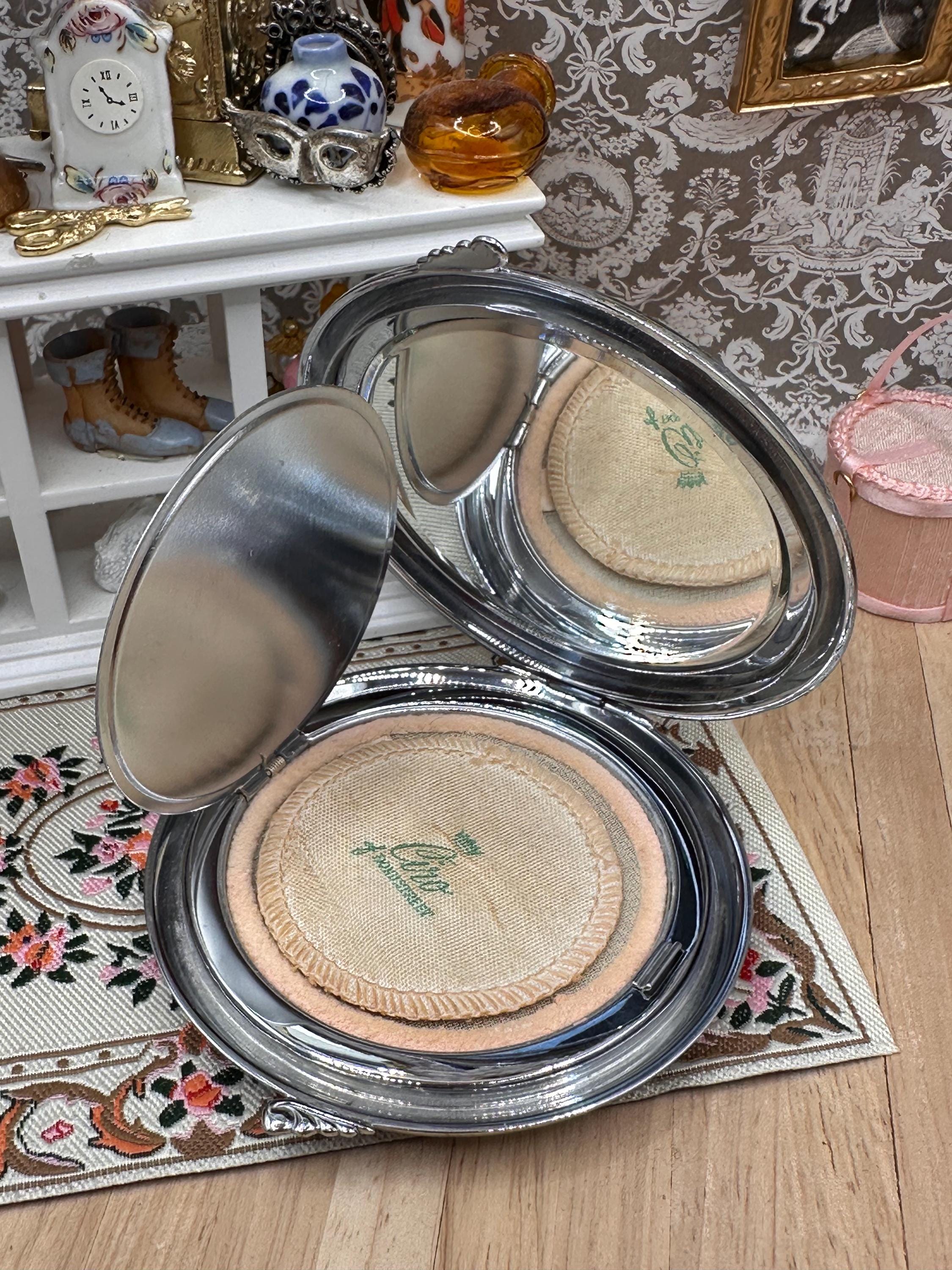 Vintage Ciro Rhinestone Initial J Powder Compact 8cm Silver Tone Engine Turned Art Deco Mirror