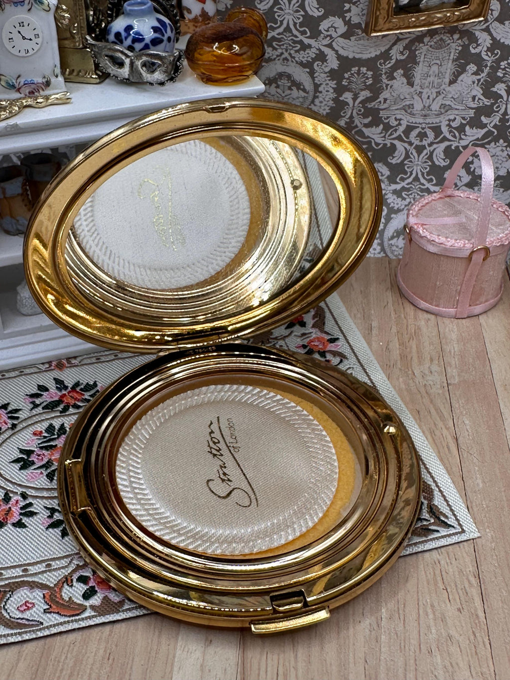 Vintage Stratton Convertible Floral Bouquet Powder Compact with Pouch 8.5cm Made in England