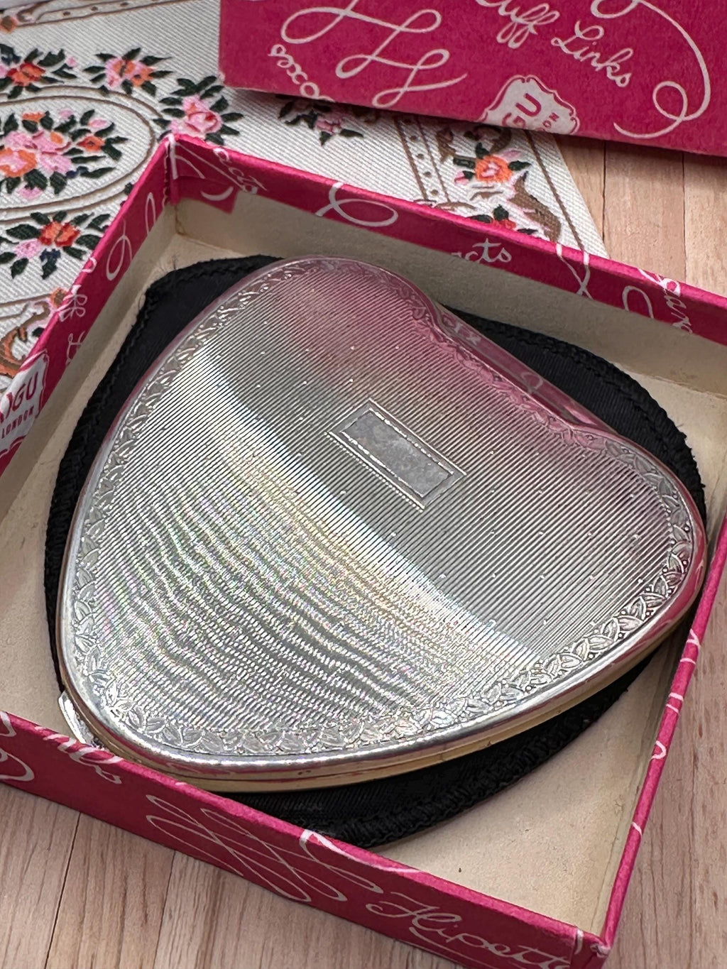 Kigu Cherie Solid Sterling Silver Heart Powder Compact 1961 Rare Boxed Vintage Vanity