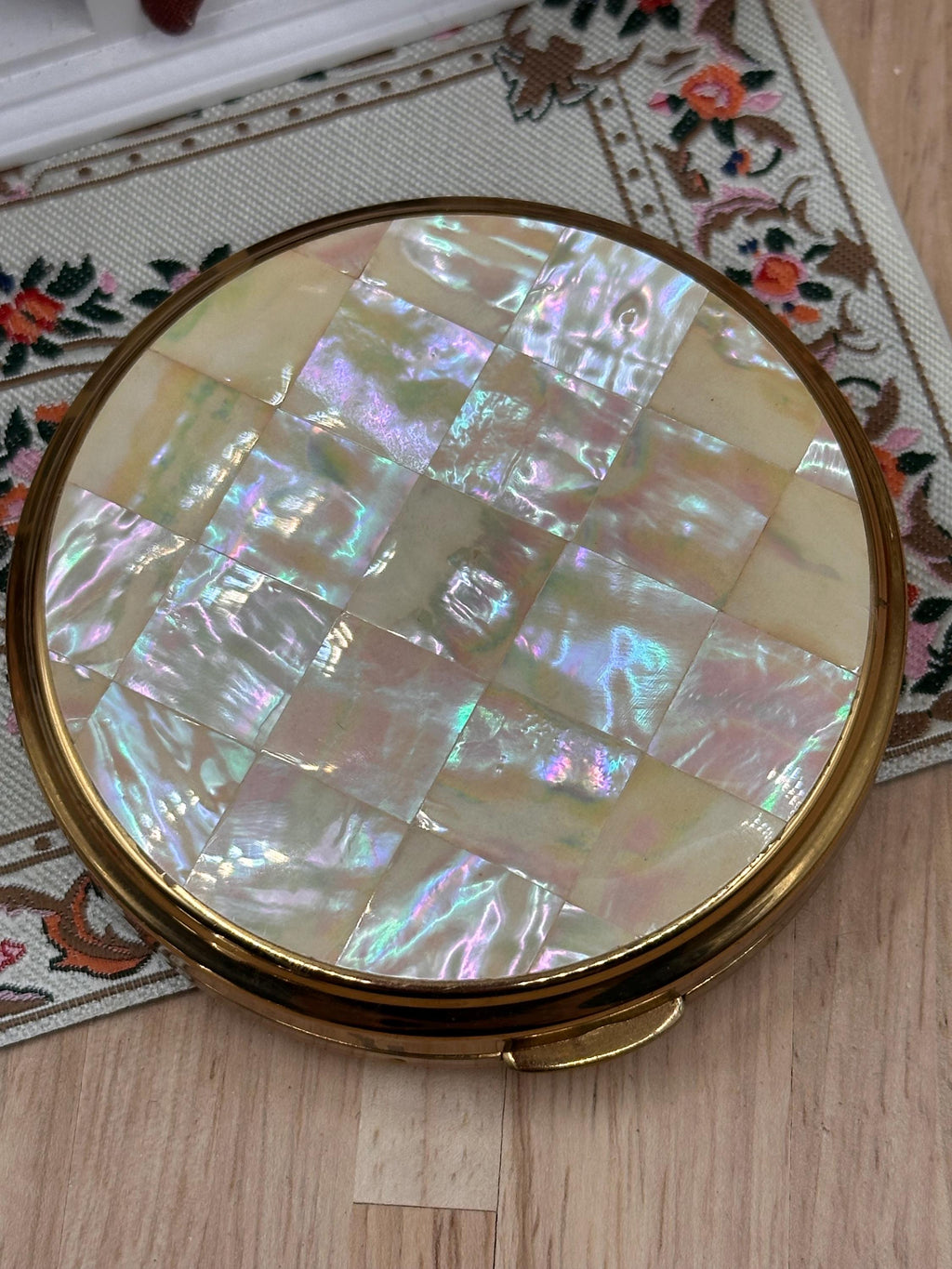 Vintage Mascot for Rococo London Musical Powder Compact 7.5cm Mother of Pearl Fascination Waltz
