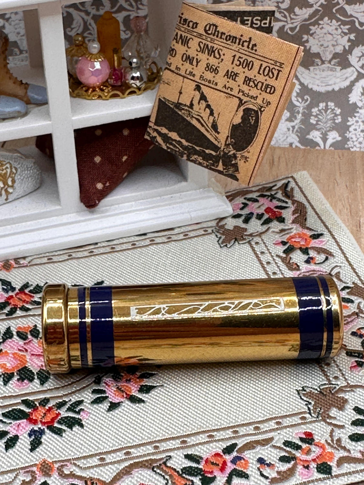 Vintage Stratton No.2 Blue Enamel Lipstick Holder with Original Pouch & Card Unused 6cm