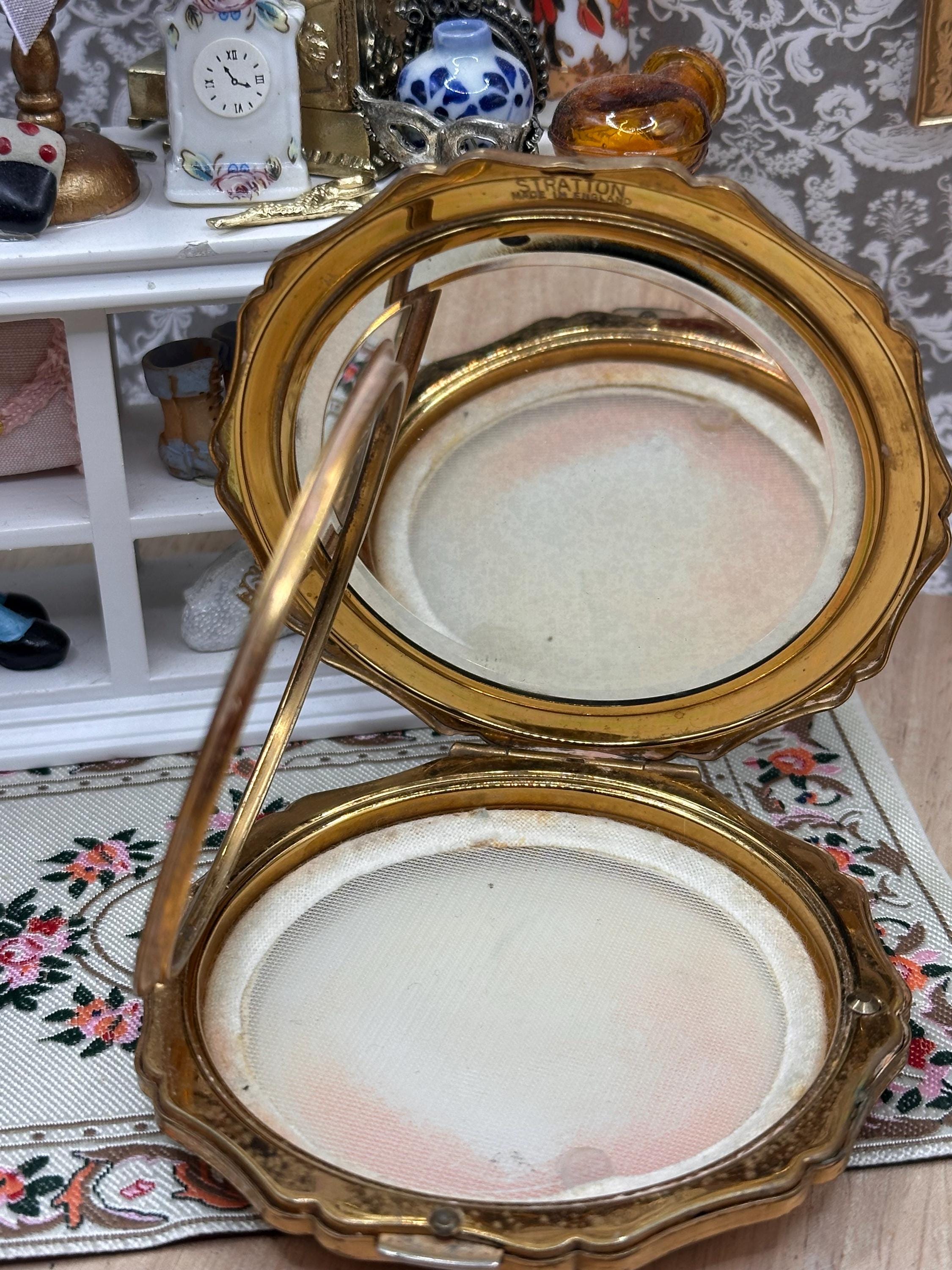 Vintage Stratton Princess Baron Svetlana Beriosova Sleeping Beauty Ballerina Powder Compact 1950s