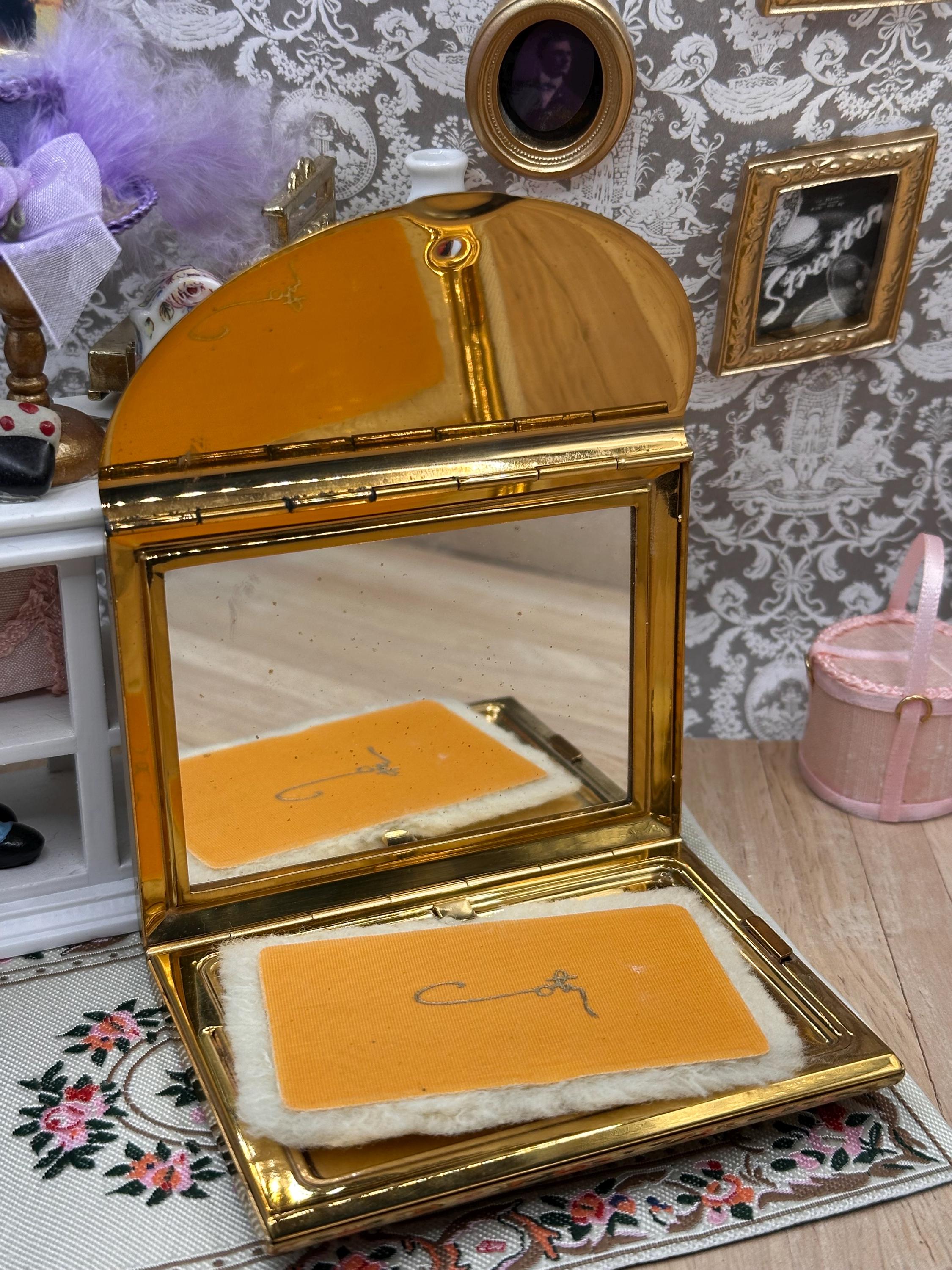 Vintage Coty Envelope Powder Compact Gold Tone Art Deco Vanity Case 1940s 1950s