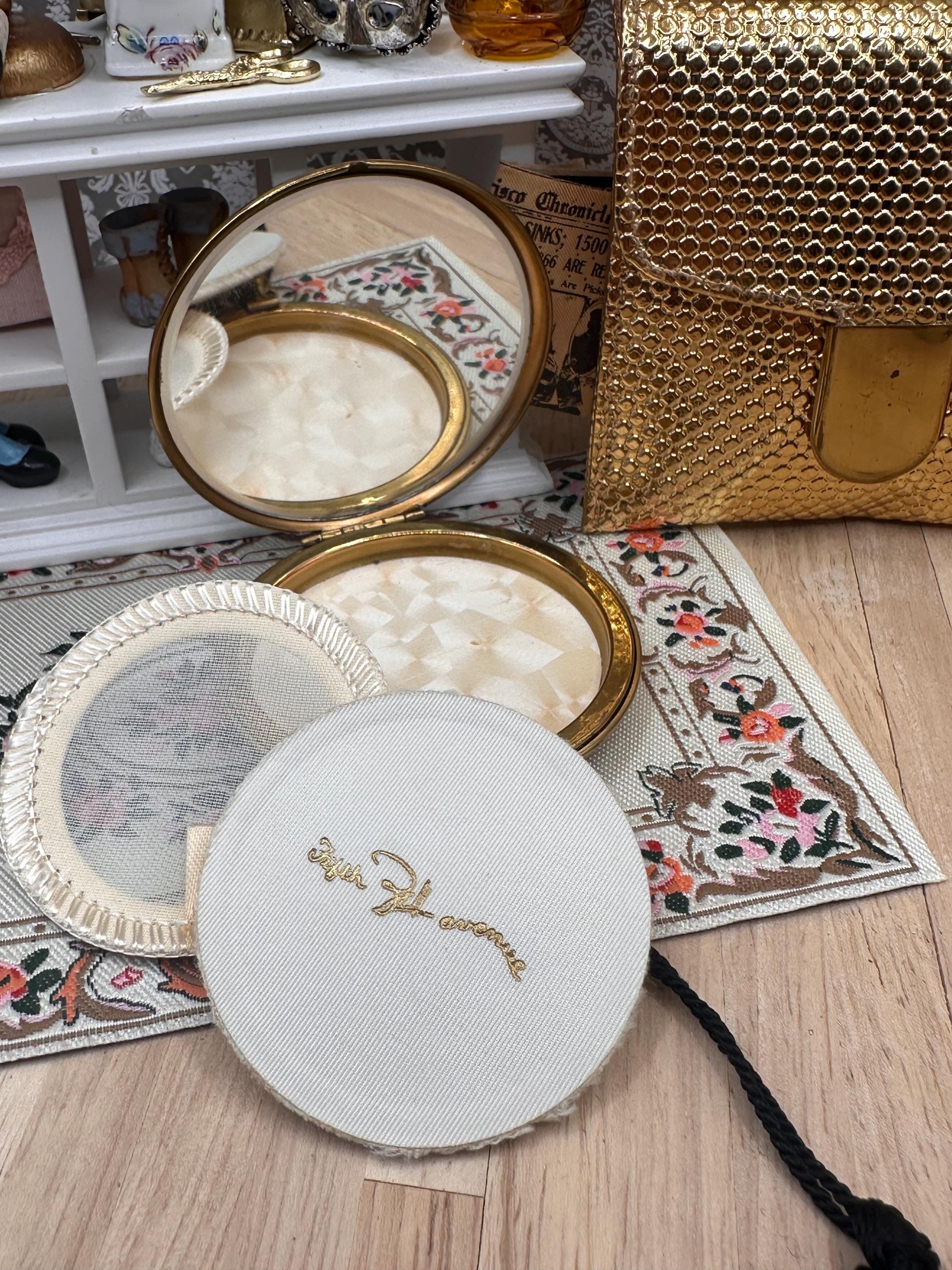 Vintage Zell Fifth Avenue Miracle Mesh Powder Compact & Purse Case – Unused Complete Set