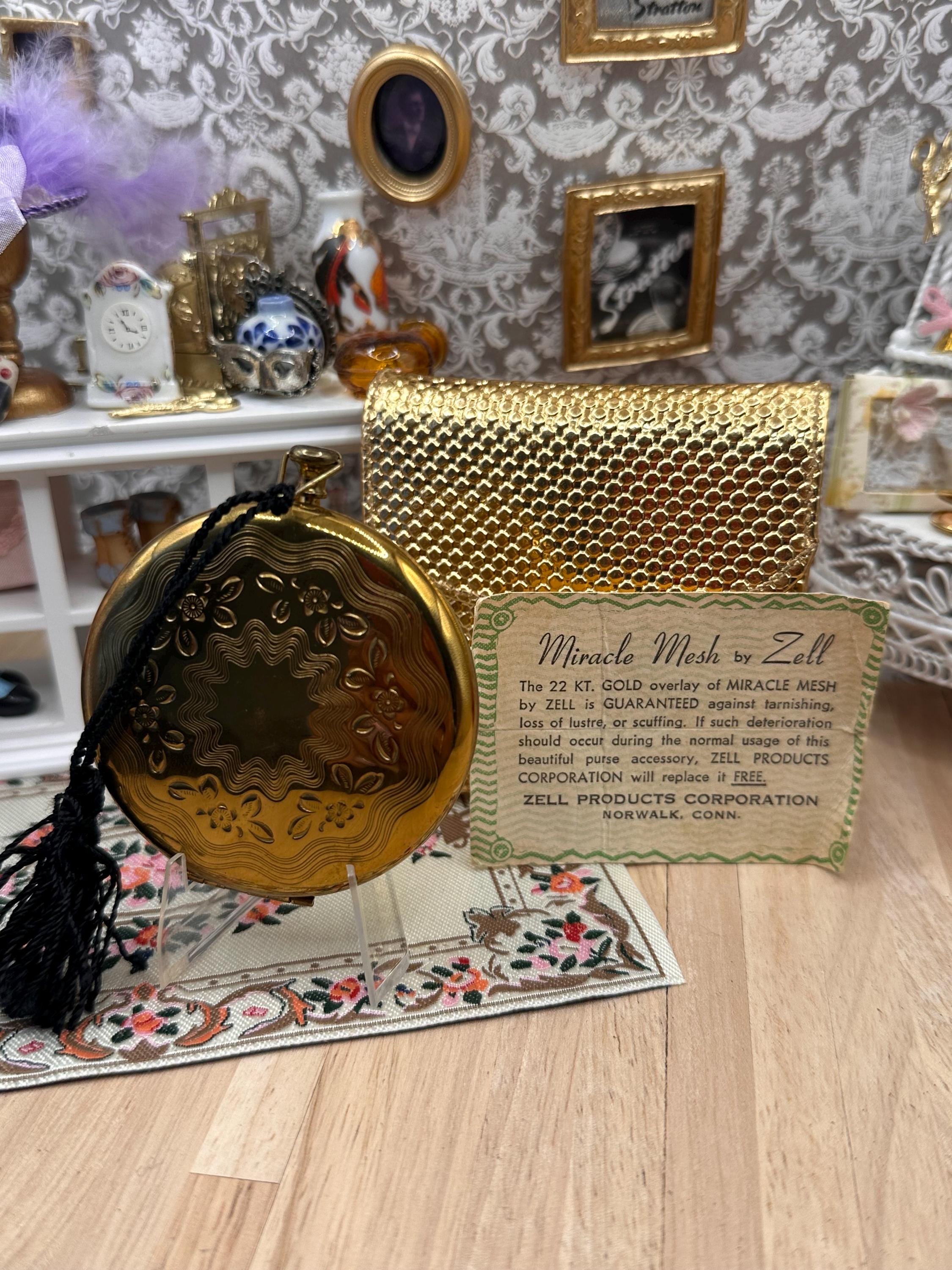 Vintage Zell Fifth Avenue Miracle Mesh Powder Compact & Purse Case – Unused Complete Set
