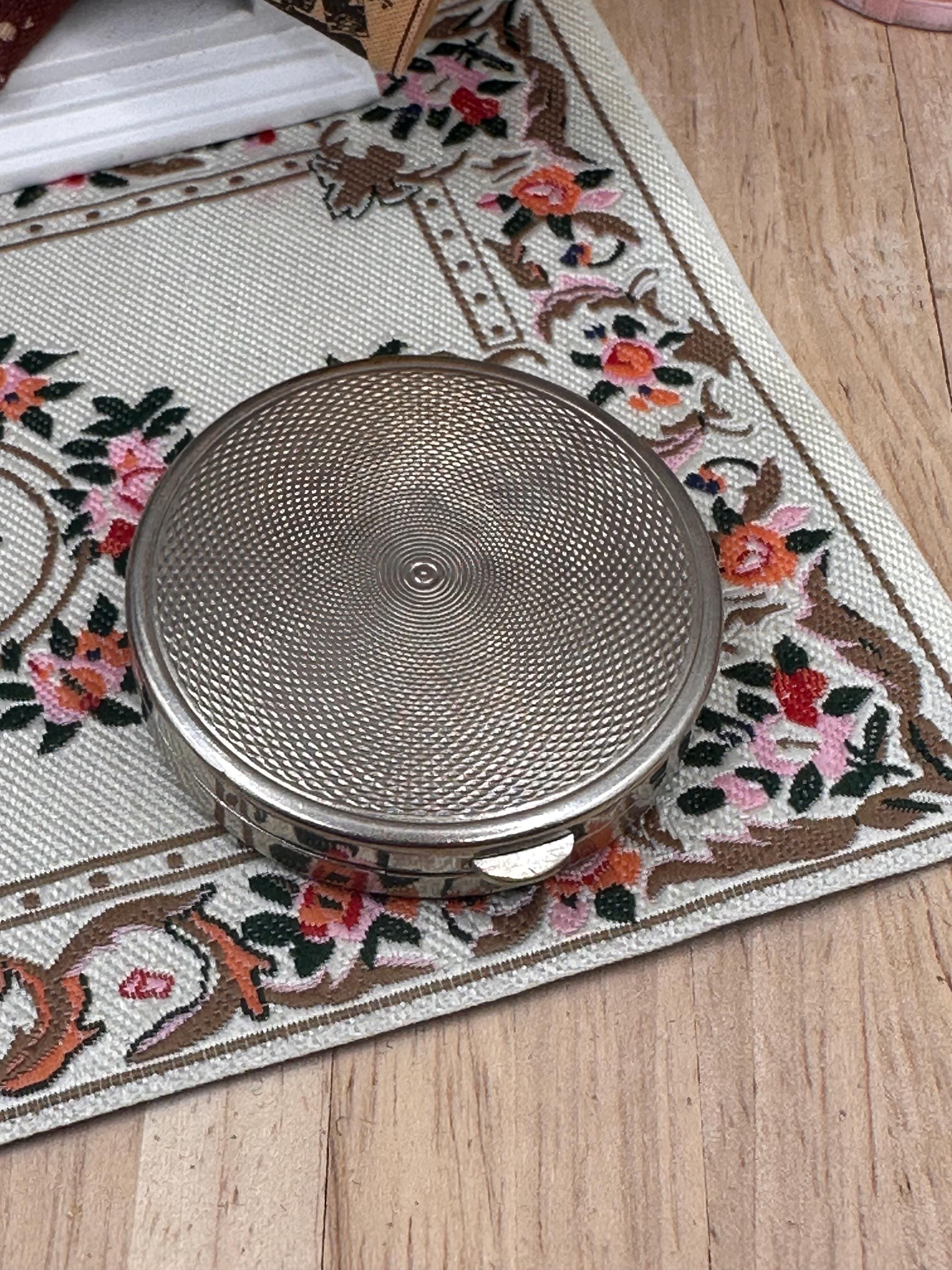 Vintage 1930s La Vogue Powder Compact Yellow Guilloché Enamel Patent 764576 Made in England