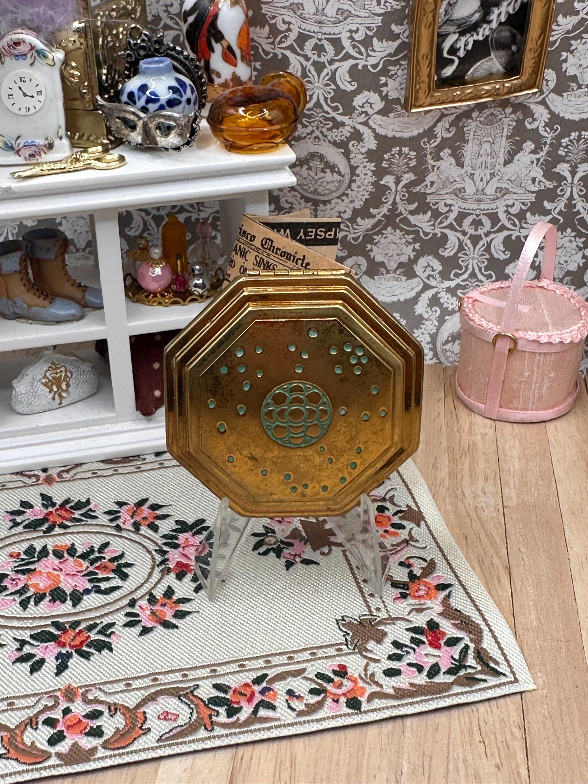 Vintage 1920s Richard Hudnut Le Début Art Deco Compact – Rare Gold Tone Turquoise Detail