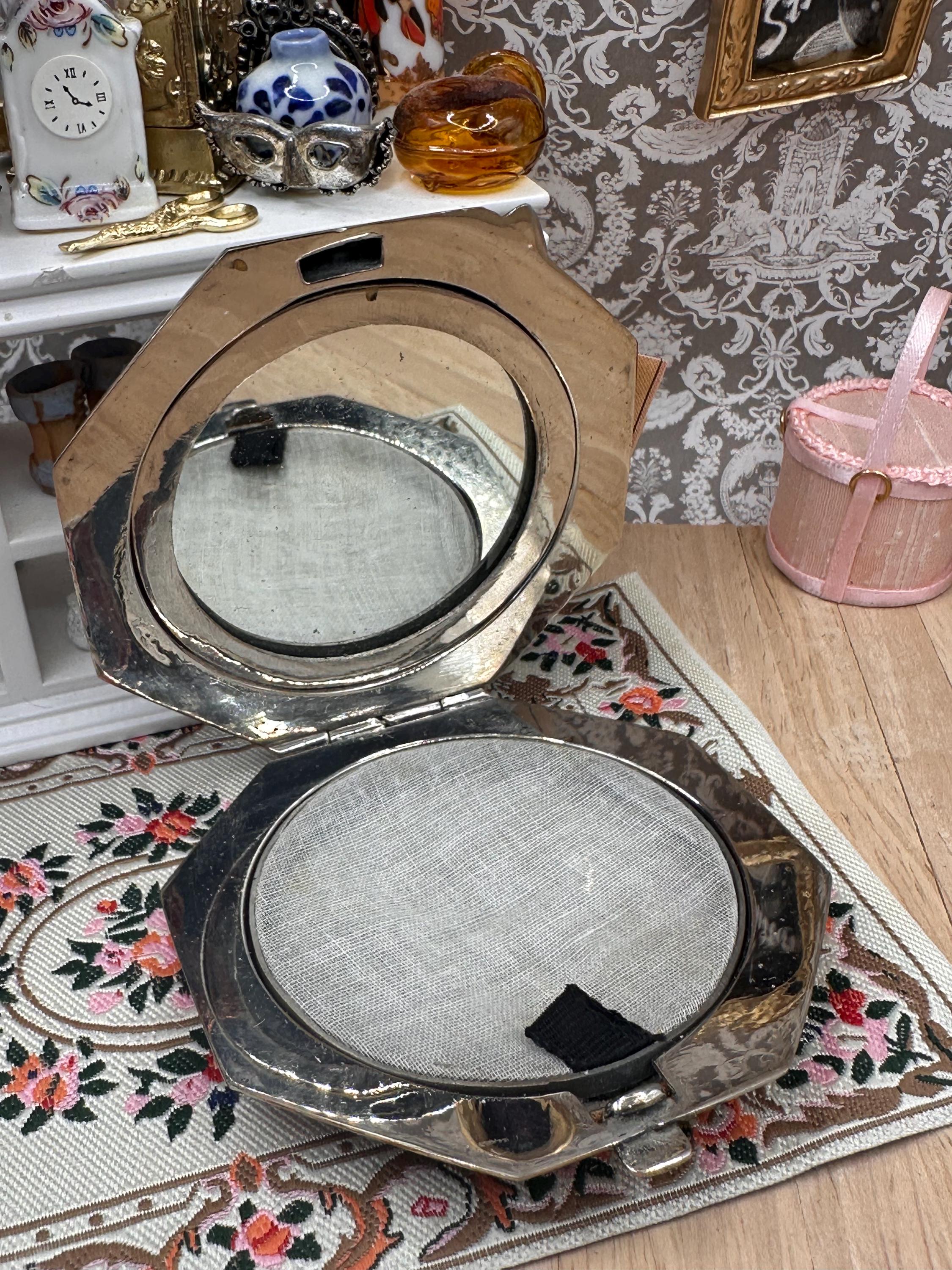 Vintage 1930s India Map Powder Compact – Pink Celluloid – Five Ruby Set – Art Deco