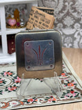 Vintage Richard Hudnut DuBarry Miniature Powder Compact – Art Deco Spider Web – 1920s/30s – 4cm