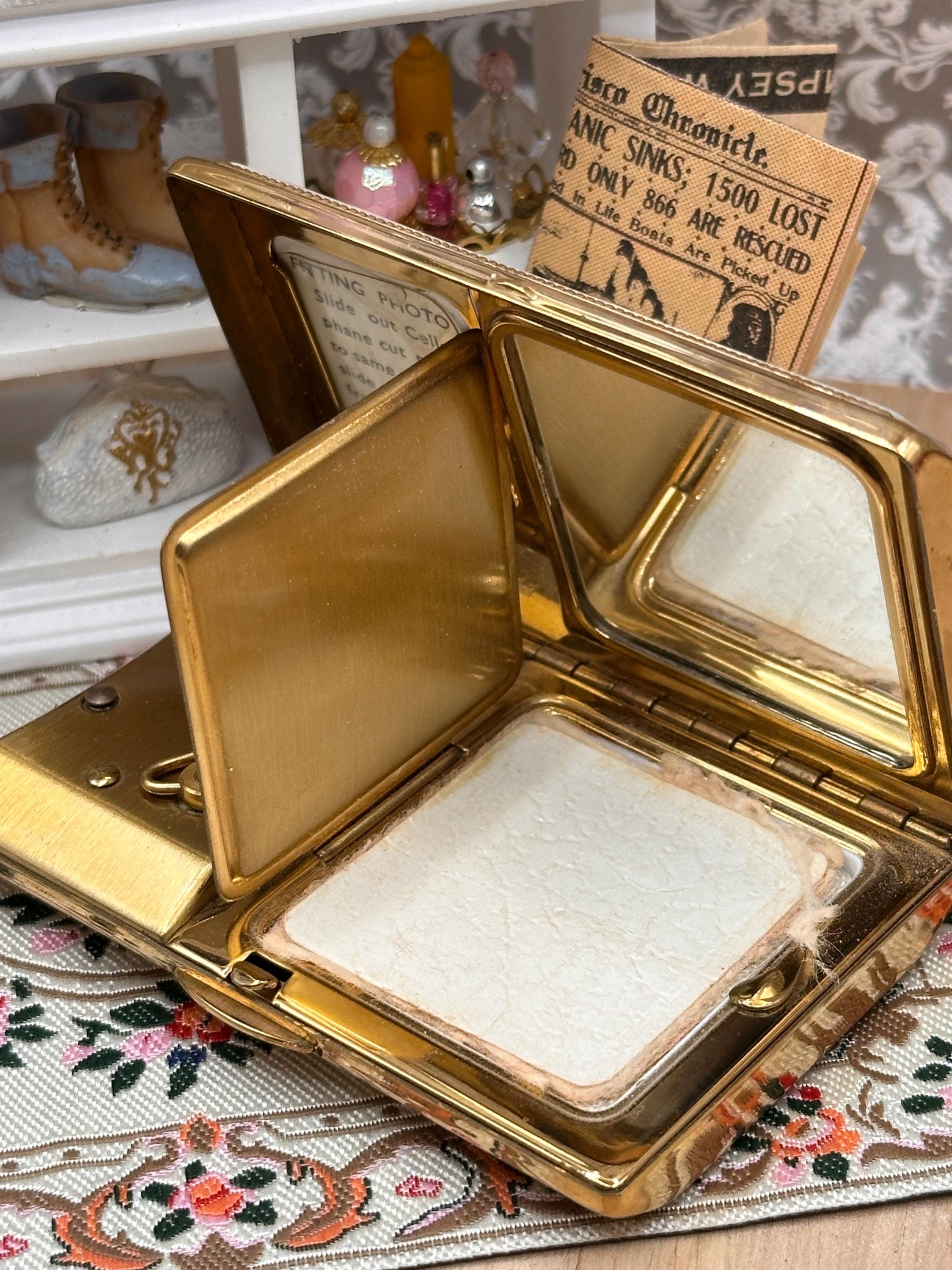 Vintage Melissa Mother of Pearl Musical Compact – Photo Frame & Powder Compact