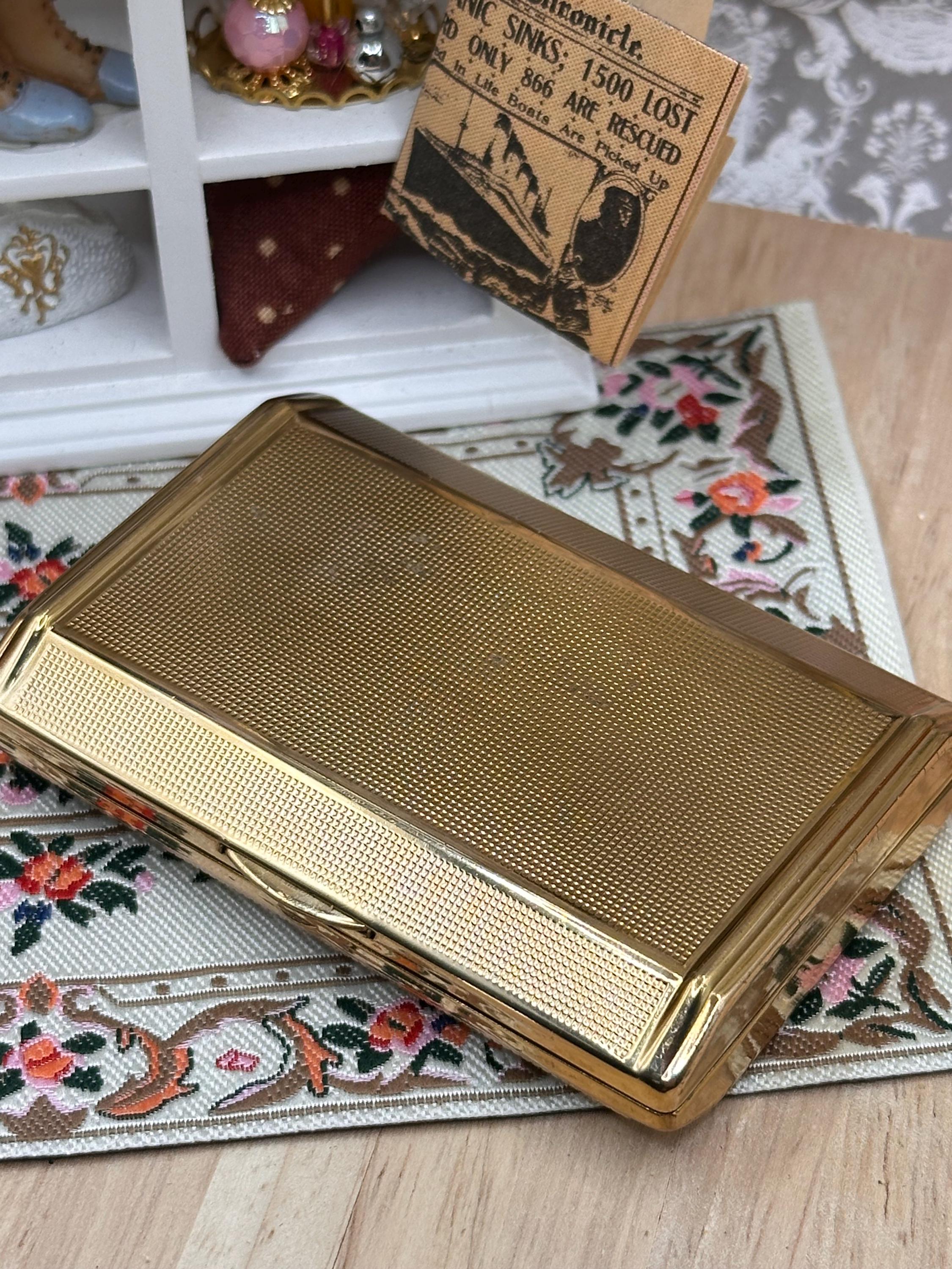 Vintage Melissa Mother of Pearl Musical Compact – Photo Frame & Powder Compact