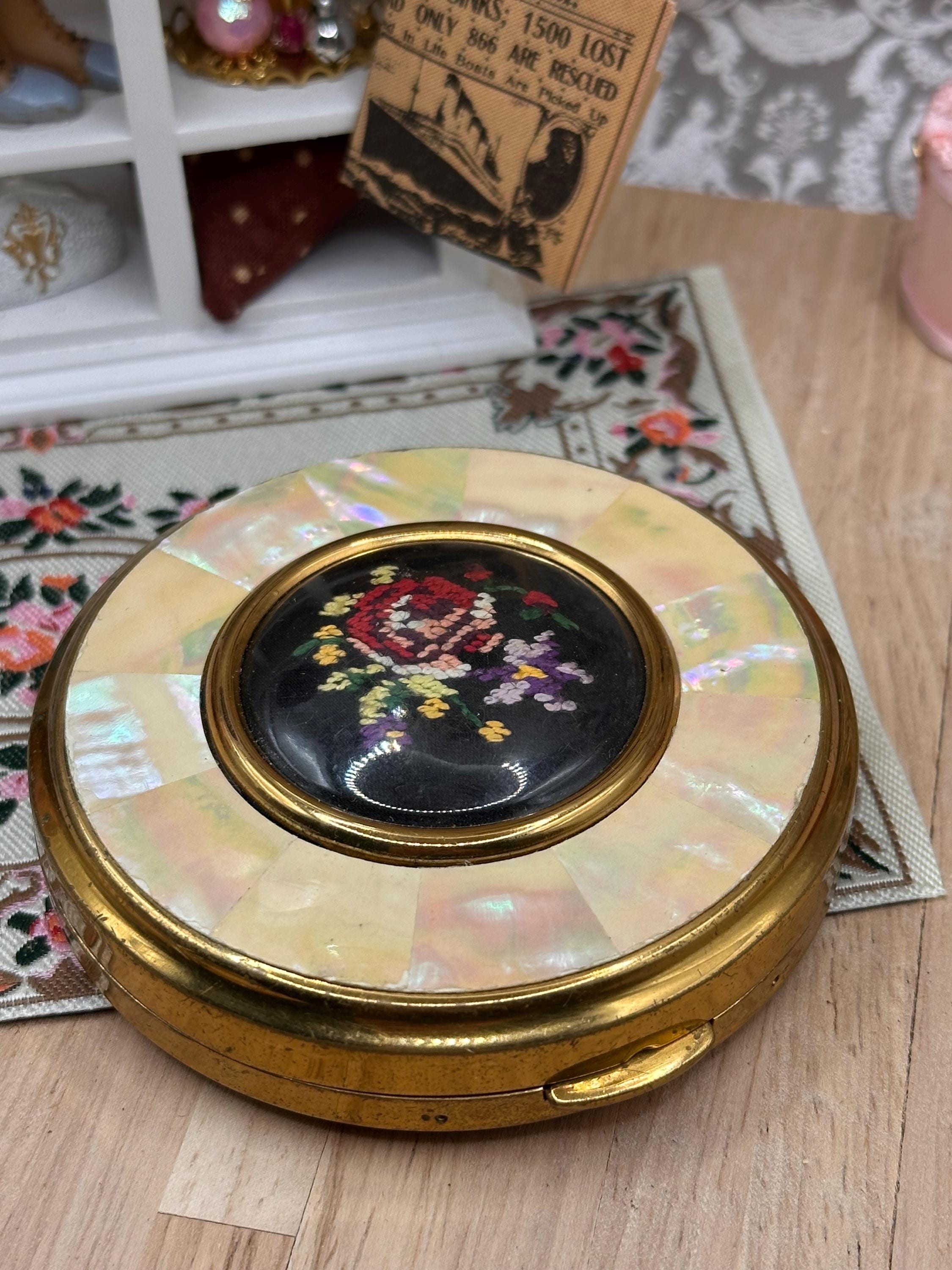 Vintage Mascot for Rococo Musical Powder Compact 8.5cm – Mother of Pearl Petit Point – Original Puff & Sifter