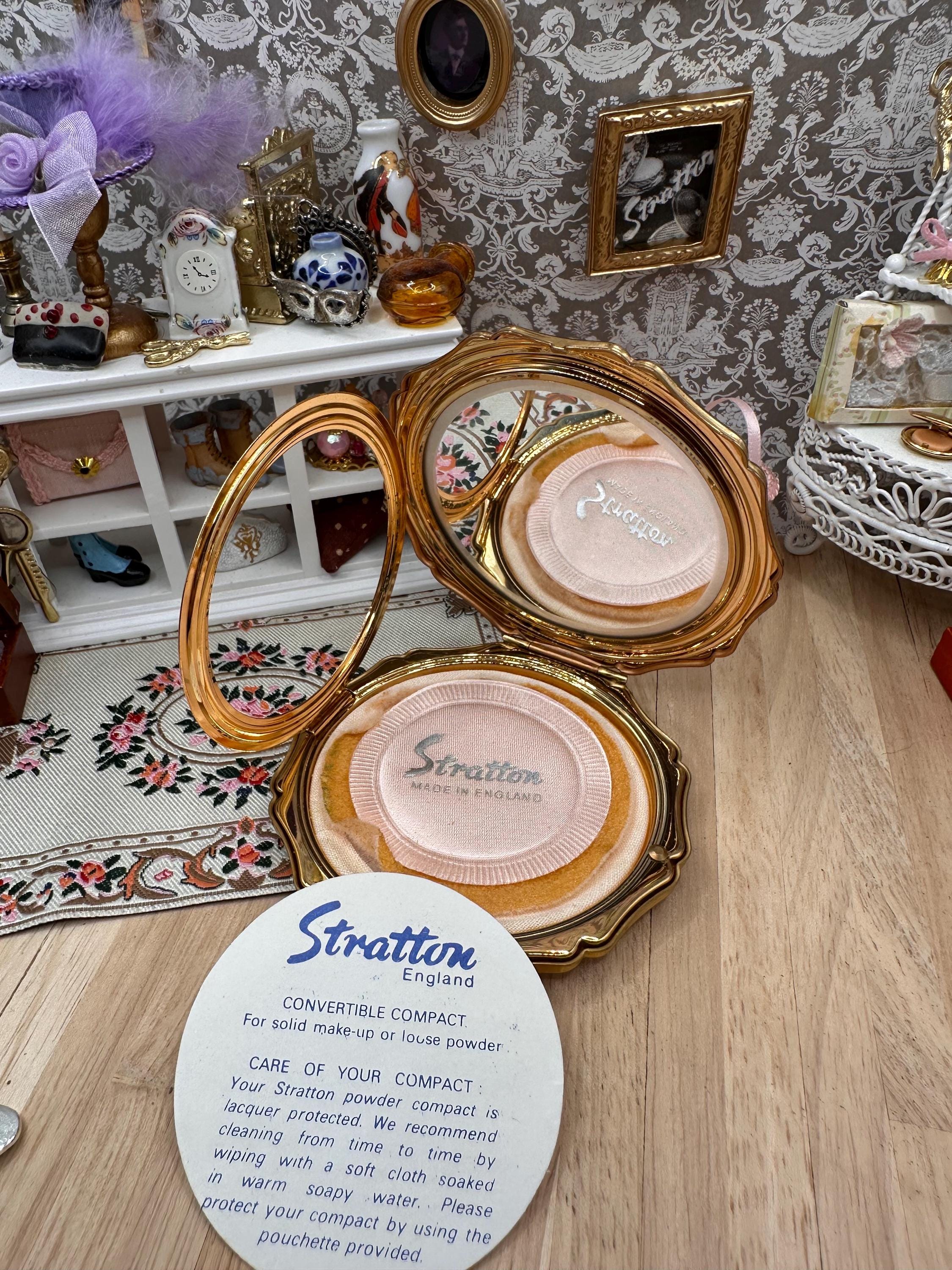 Vintage Stratton Queen Convertible Powder Compact Red Jewel Pattern Boxed 8.5cm Unused with Pouch & Puff