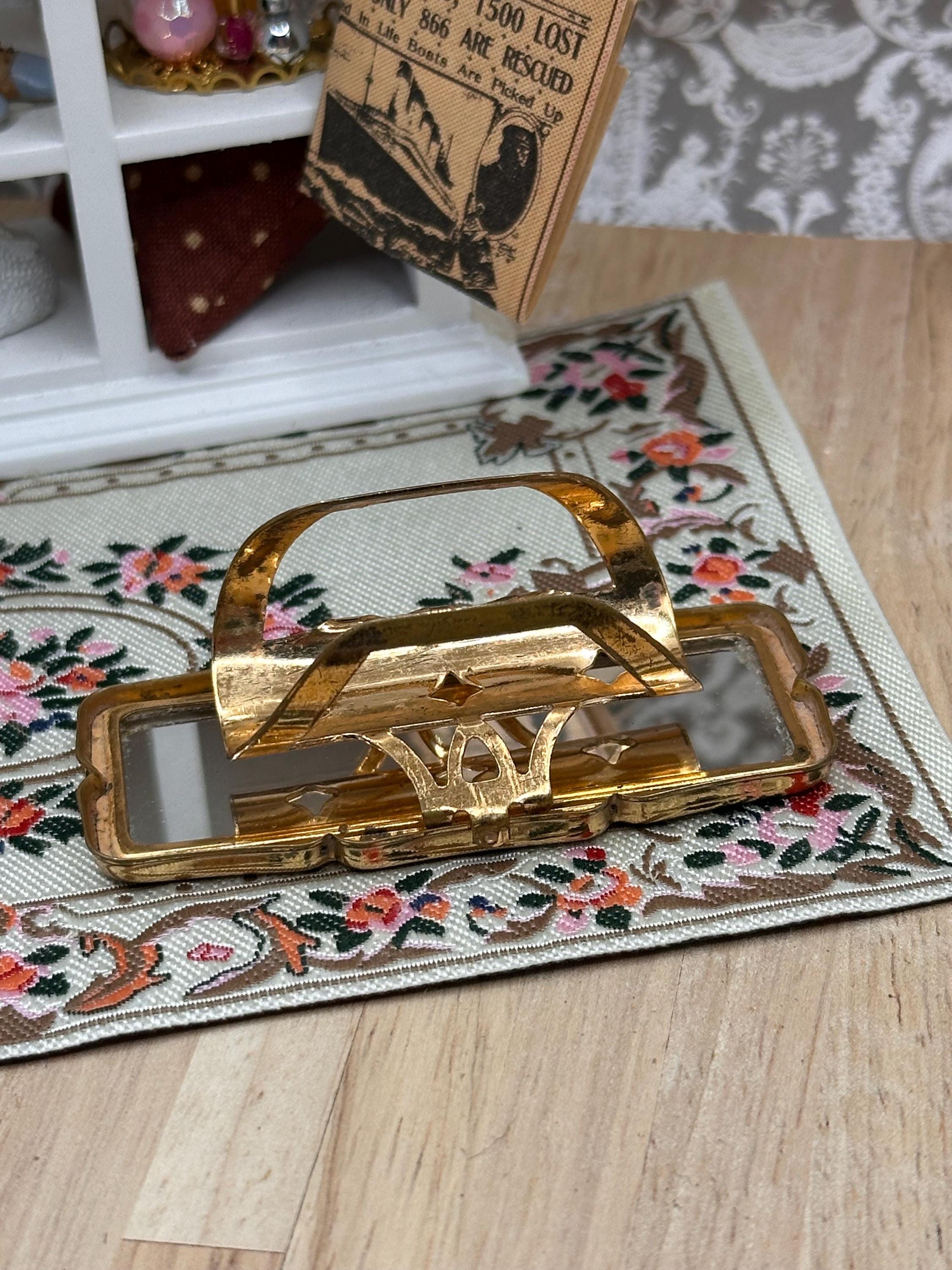Vintage Stratton Lip View Lipstick Holder with Mirror – Floral Enamel Vanity Accessory – Made in England – 6cm