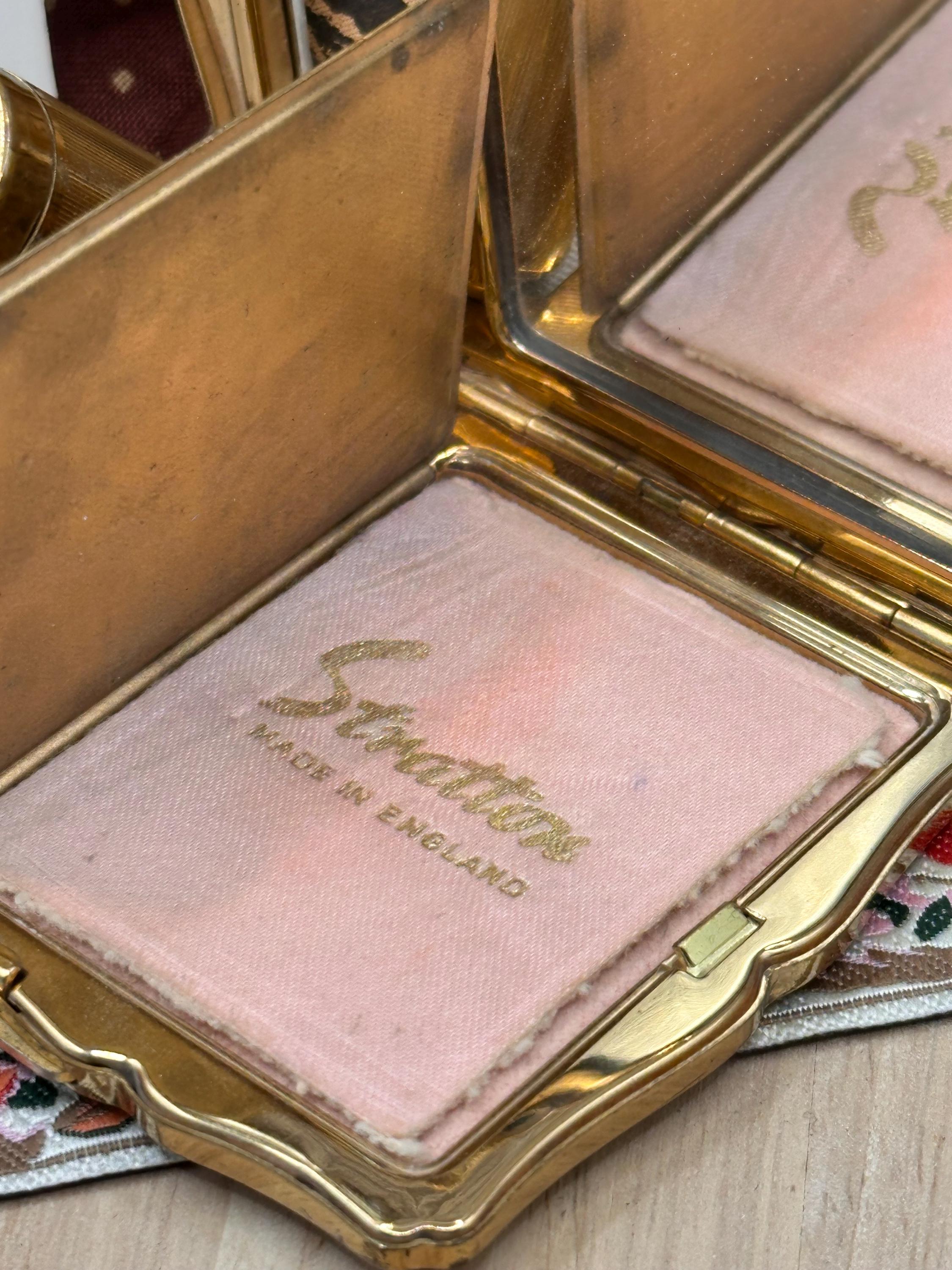 Vintage Stratton Lipstick Empress Mother of Pearl Compact – Compact-in-Hand Vanity Set – Original Lipstick, Puff & Sifter – 8.5 x 7cm