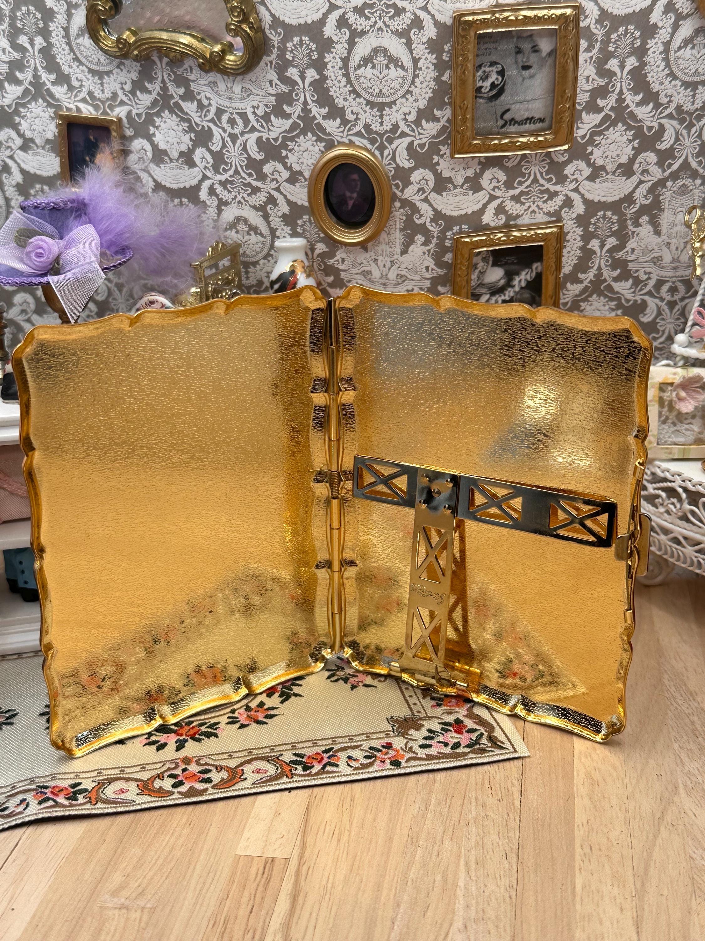 Vintage Stratton Large Enamel Floral Cigarette Case White Roses Gold Tone Vanity Case 11cm