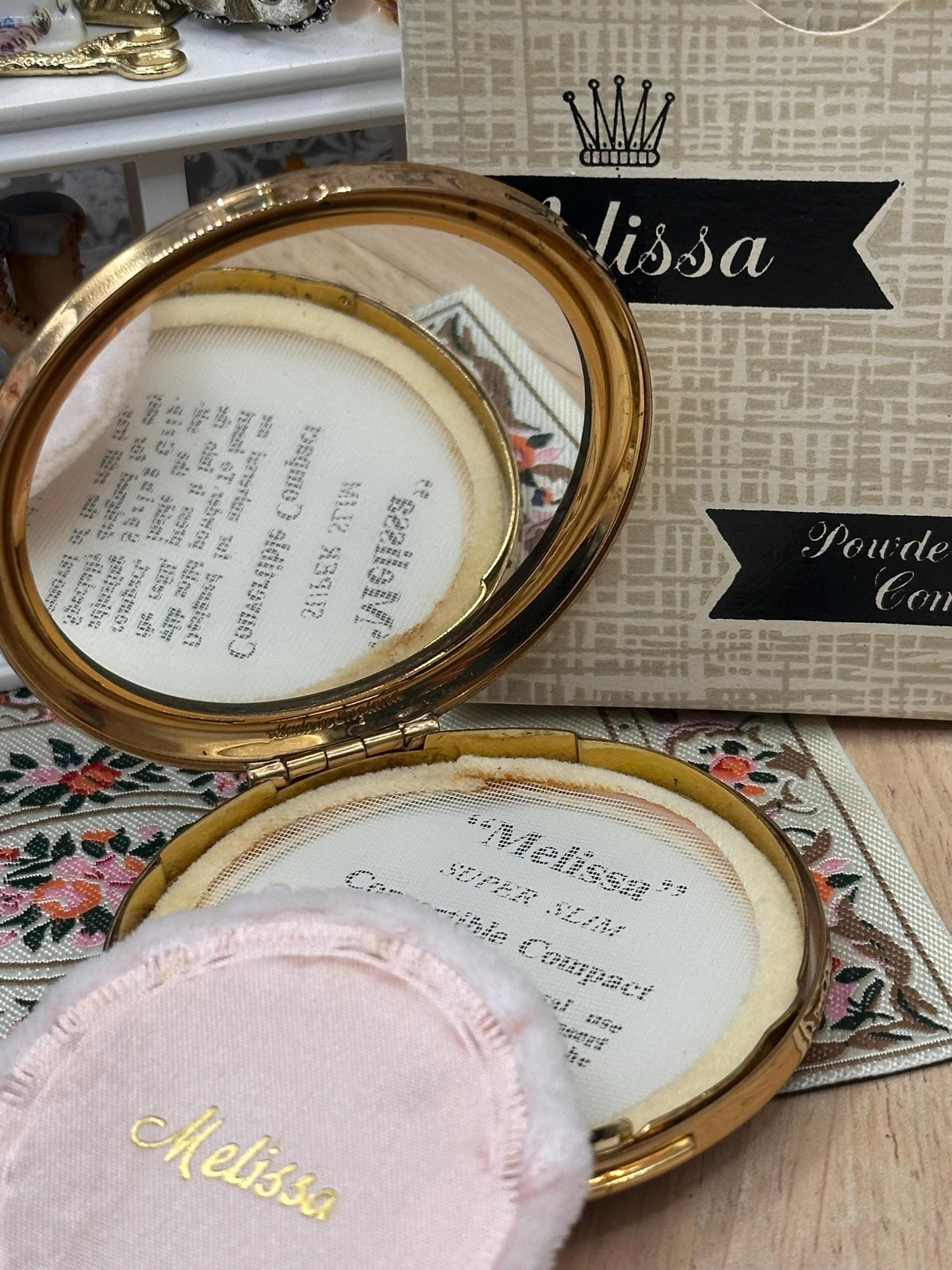 Vintage Melissa Super Slim Powder Compact – Boxed Unused 7cm with Original Pouch & Puff