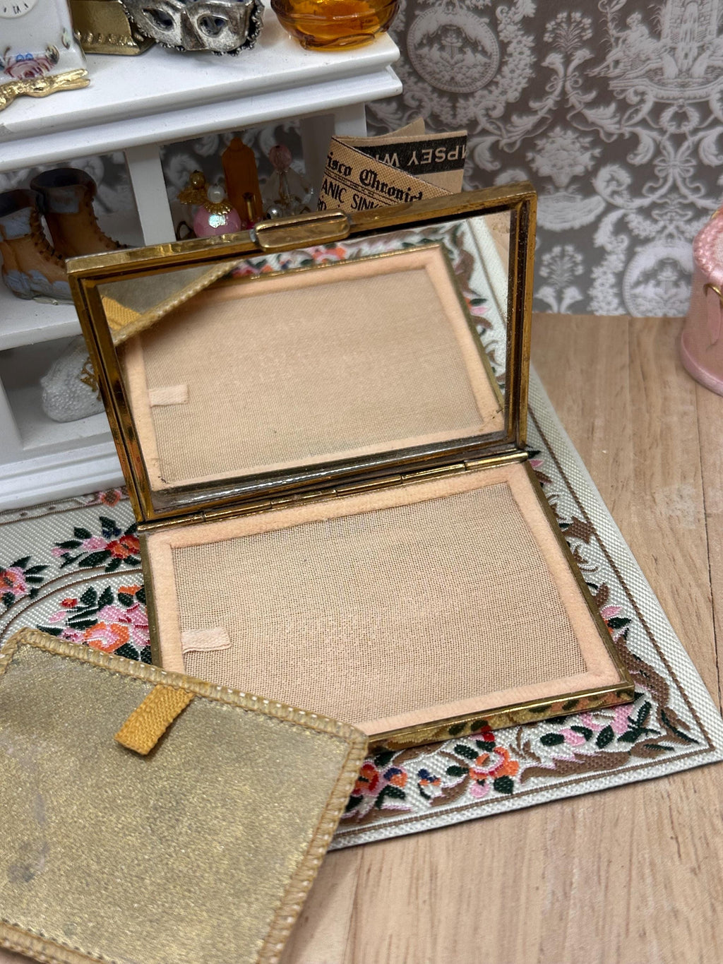Vintage Art Deco Faux Shagreen Powder Compact 7 x 6cm Foreign Marked Rectangular Vanity Case